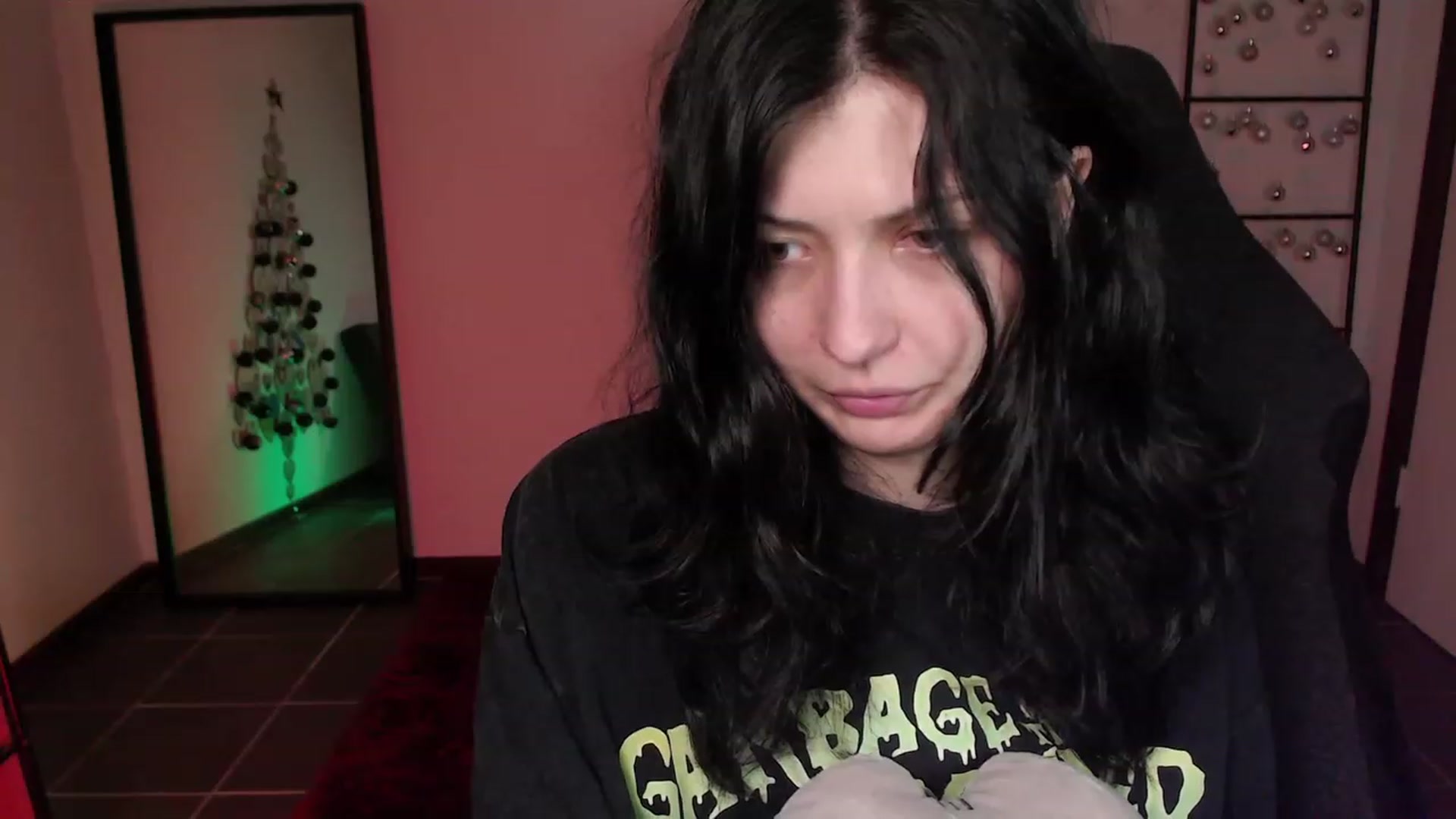 Gallery image thumbnail from average's myfreecams stream on, 12/24/2023, 03:16 image 20 of 20