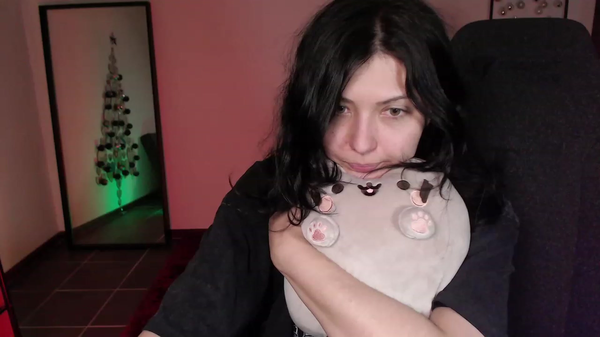 Gallery image thumbnail from average's myfreecams stream on, 12/24/2023, 03:16 image 16 of 20