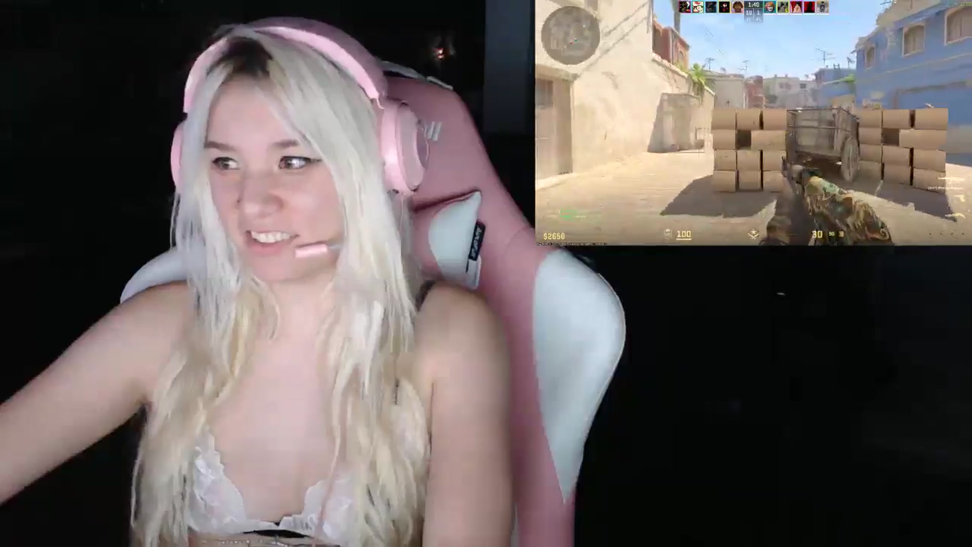 Gallery image thumbnail from awimomo's myfreecams stream on, 09/09/2025, 10:18 image 5 of 20
