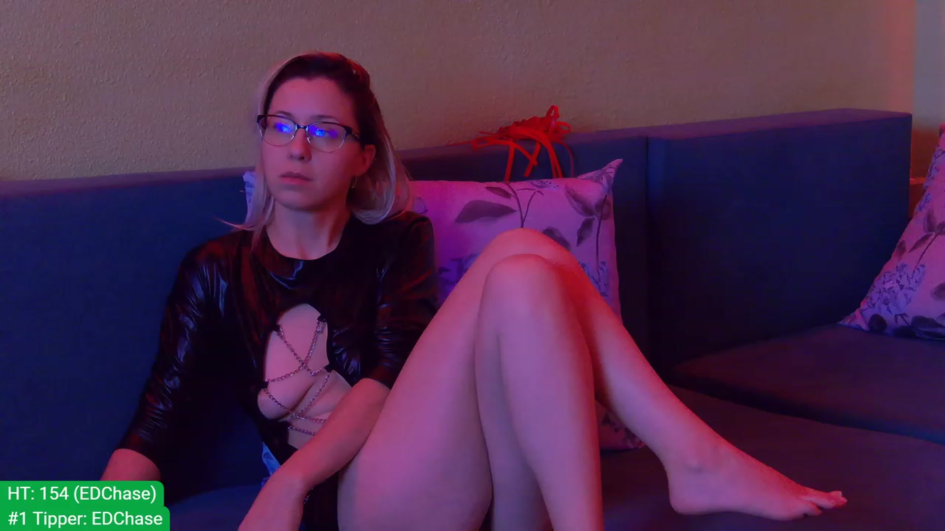 Gallery image thumbnail from aydenbelle's myfreecams stream on, 12/05/2022, 03:58 image 17 of 20