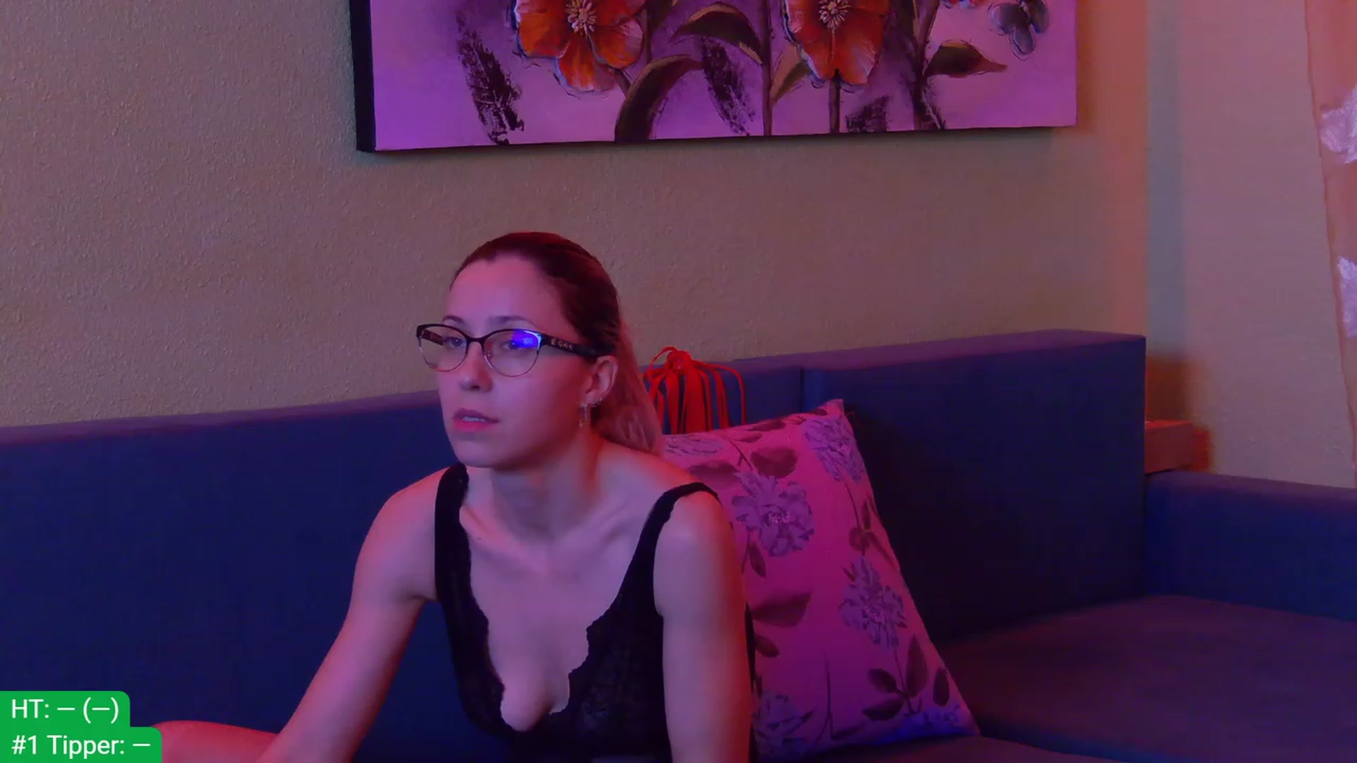 Gallery image thumbnail from aydenbelle's myfreecams stream on, 12/08/2022, 24:57 image 11 of 20