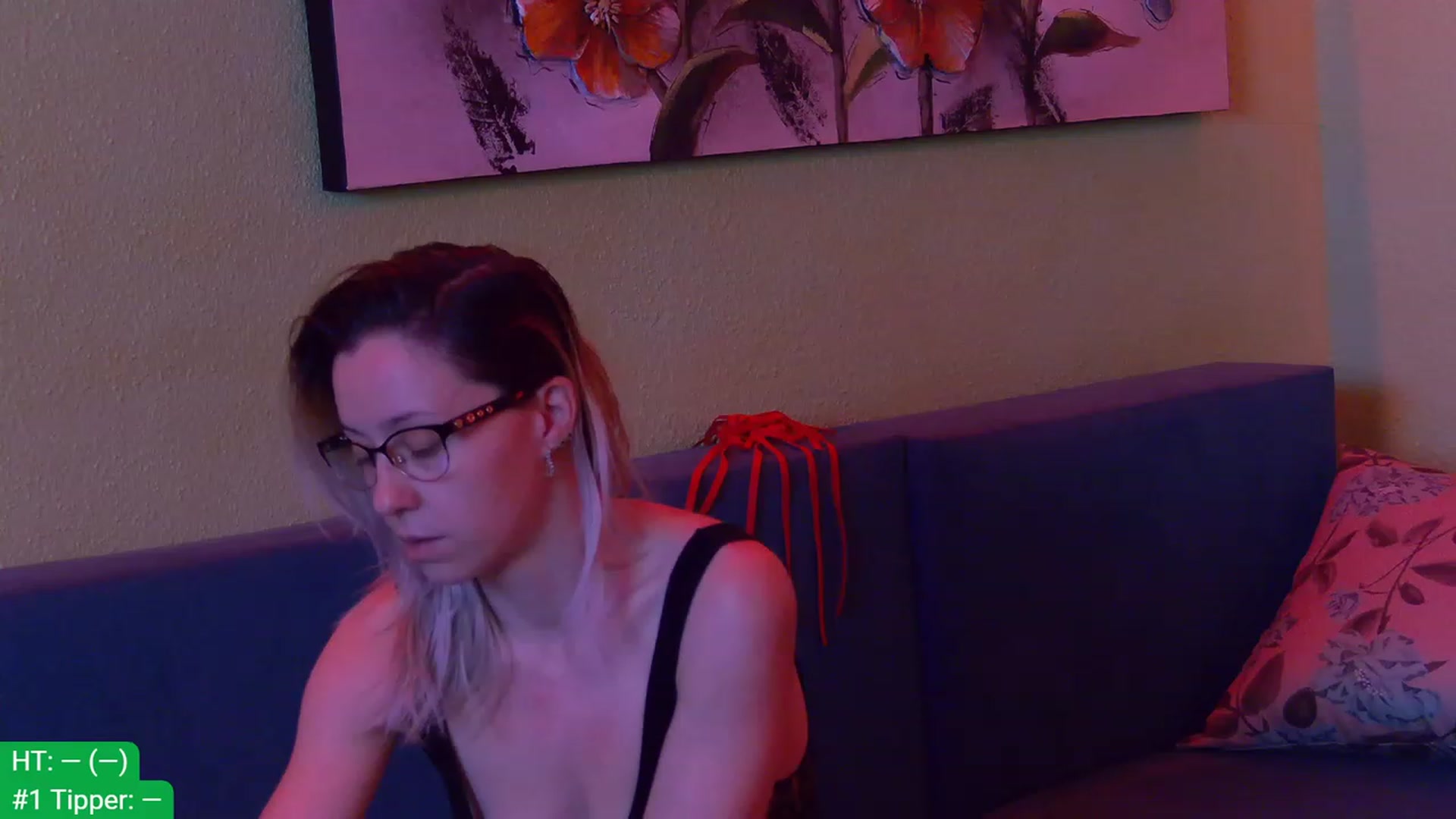 Gallery image thumbnail from aydenbelle's myfreecams stream on, 03/23/2023, 04:04 image 6 of 20