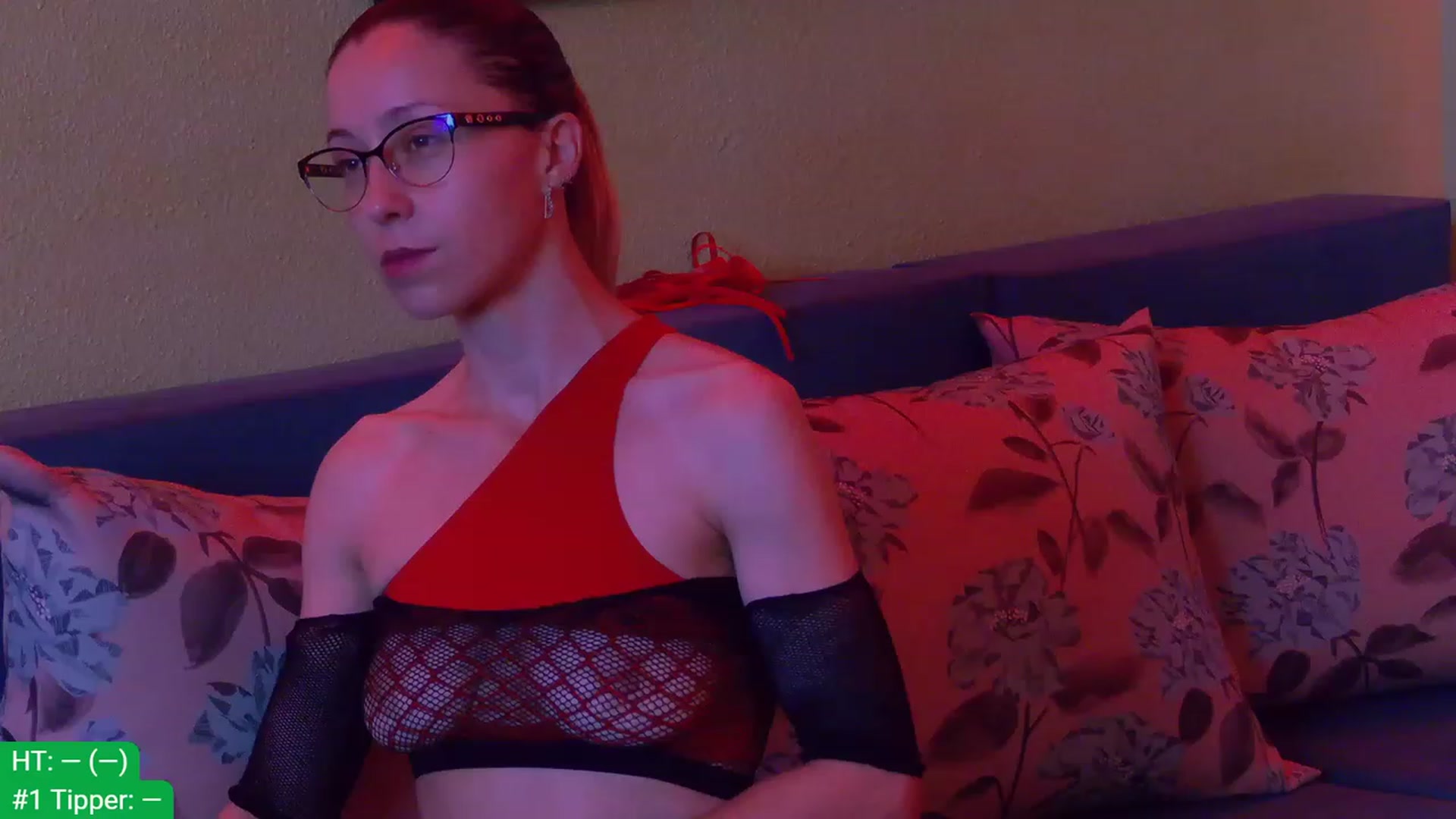 Gallery image thumbnail from aydenbelle's myfreecams stream on, 06/19/2023, 01:33 image 3 of 20