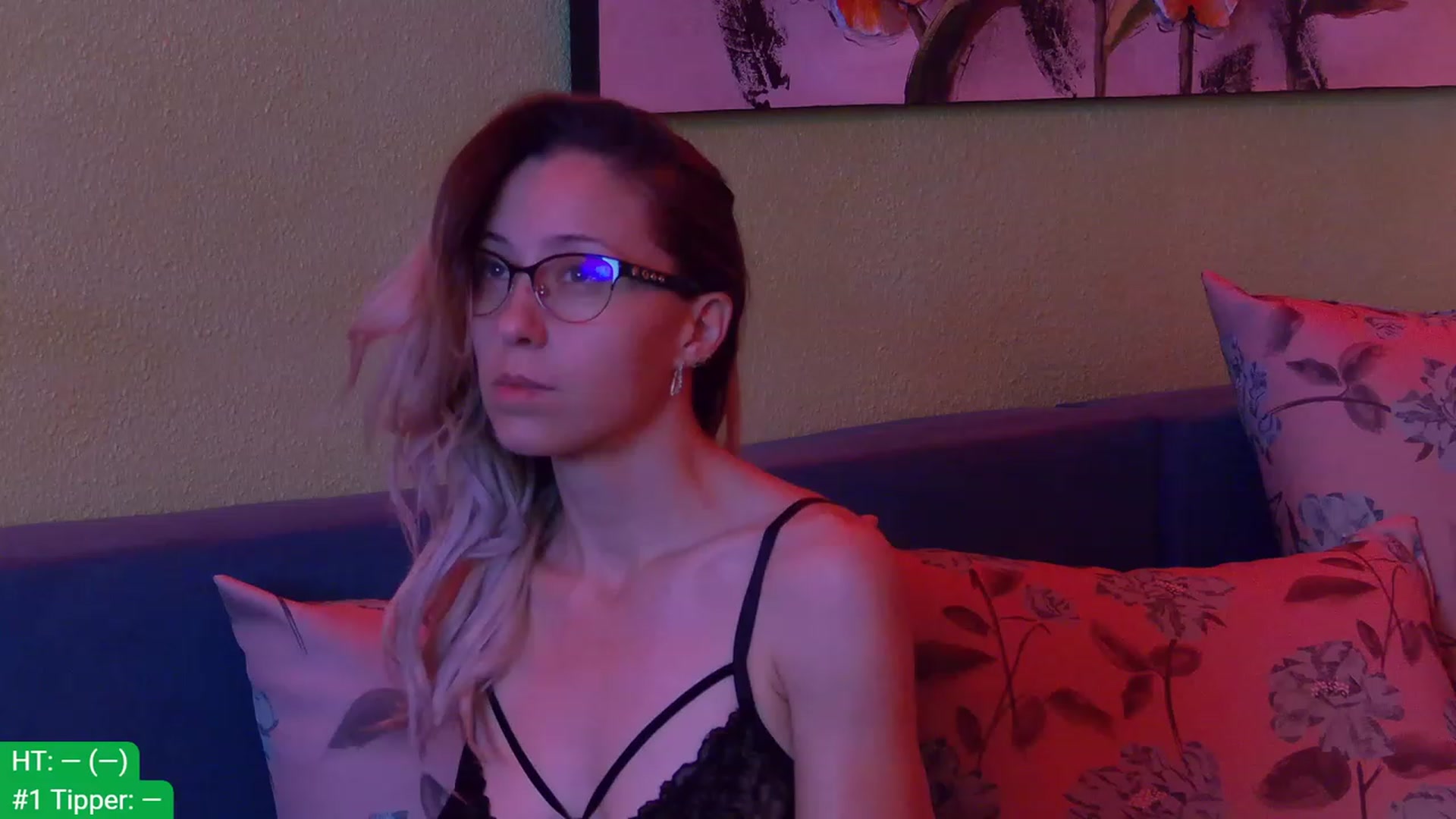Gallery image thumbnail from aydenbelle's myfreecams stream on, 10/04/2023, 03:55 image 1 of 20
