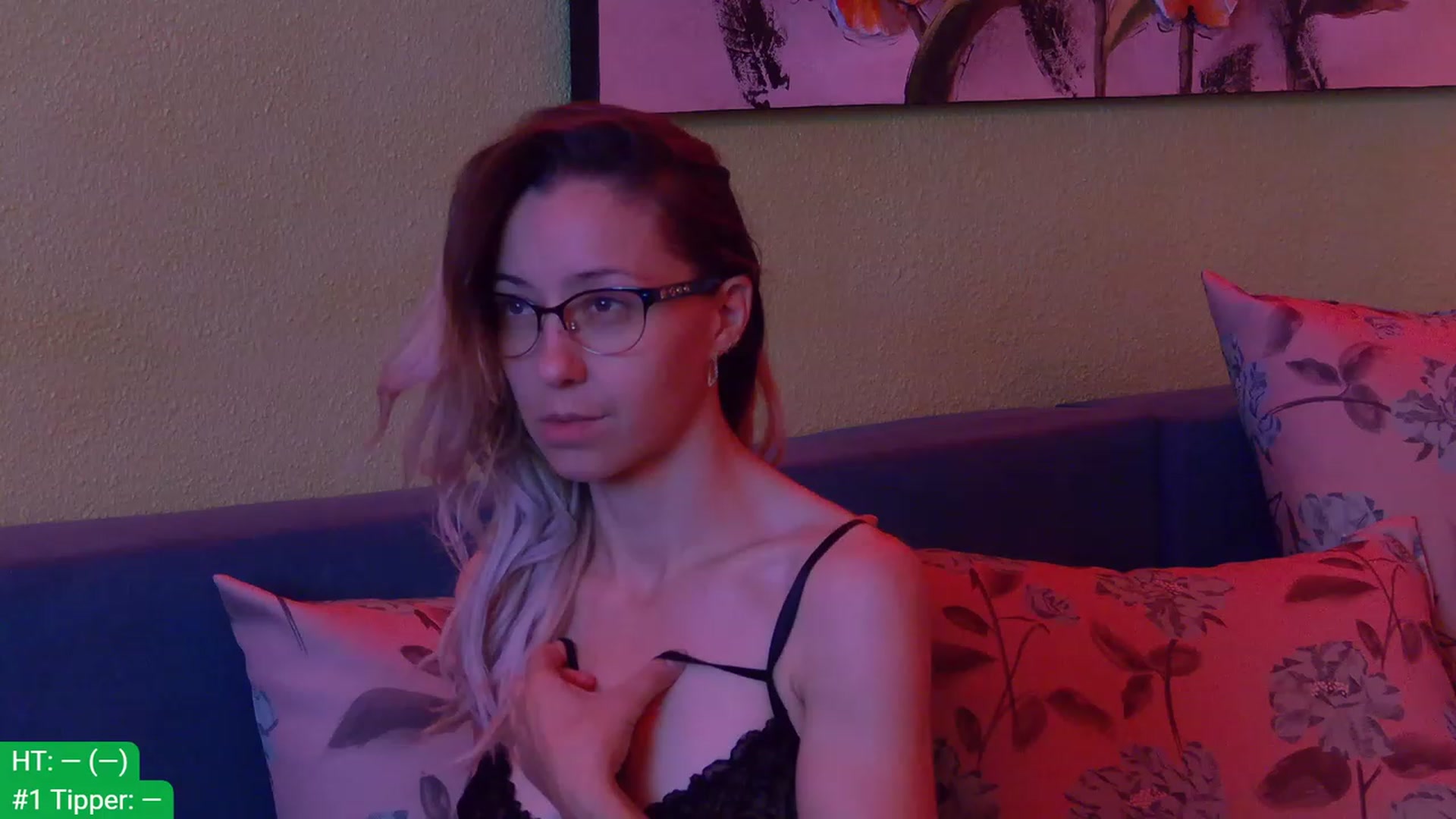Gallery image thumbnail from aydenbelle's myfreecams stream on, 10/04/2023, 03:55 image 6 of 20