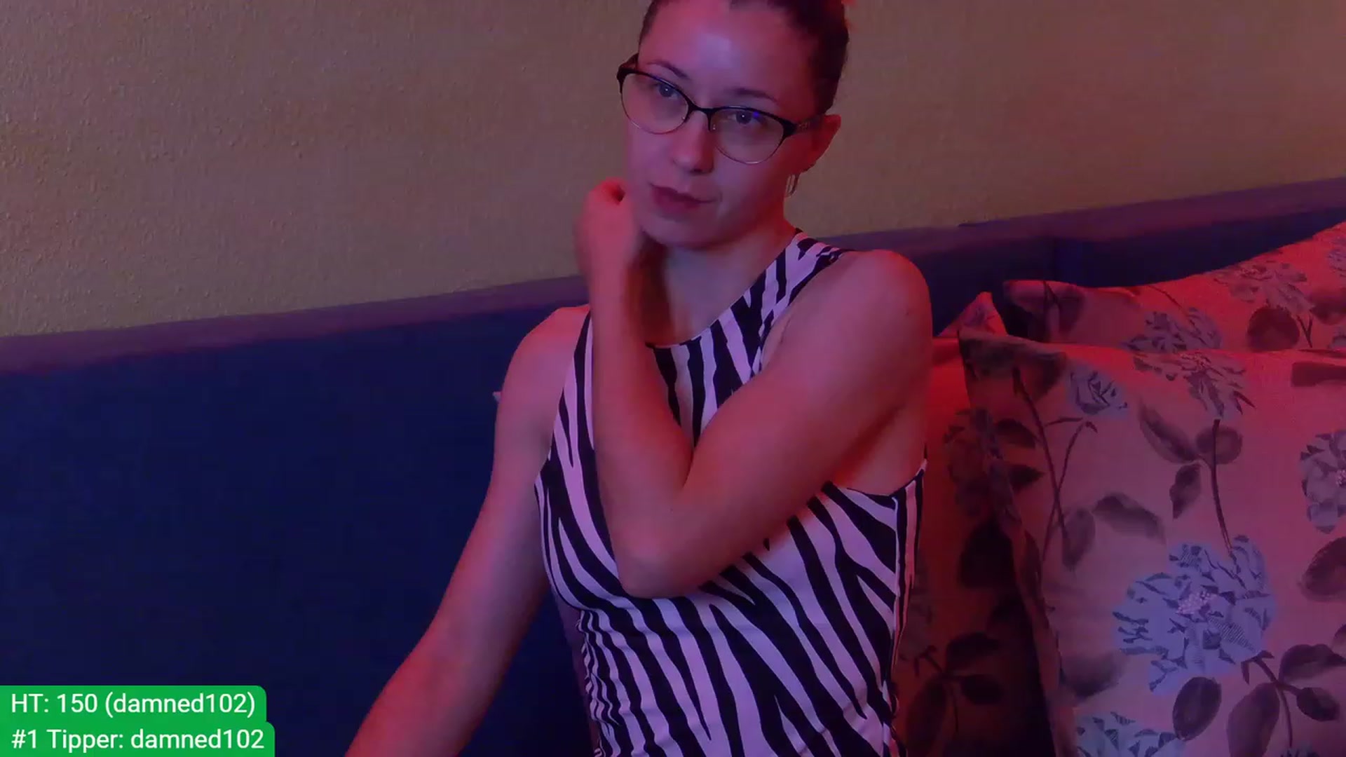 Gallery image thumbnail from aydenbelle's myfreecams stream on, 10/29/2023, 04:14 image 8 of 20