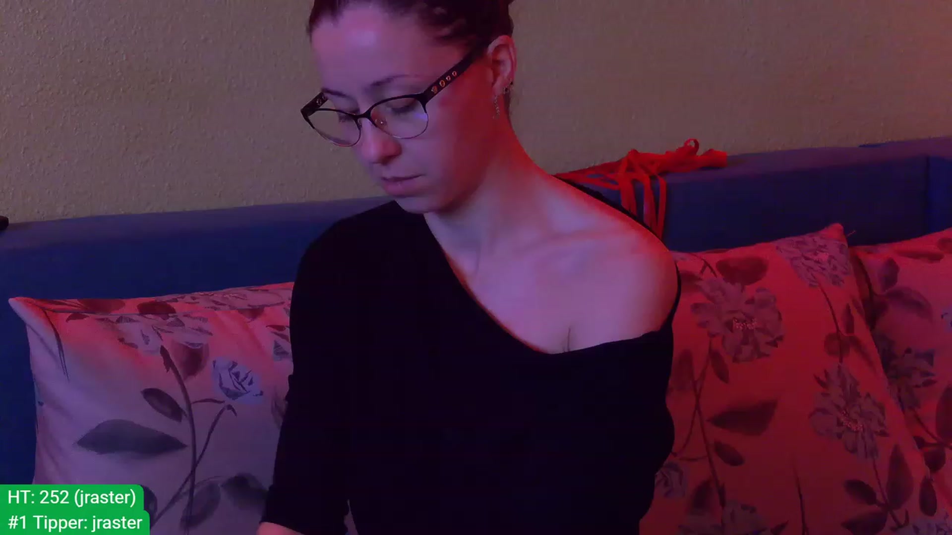 Gallery image thumbnail from aydenbelle's myfreecams stream on, 12/30/2023, 04:11 image 8 of 20