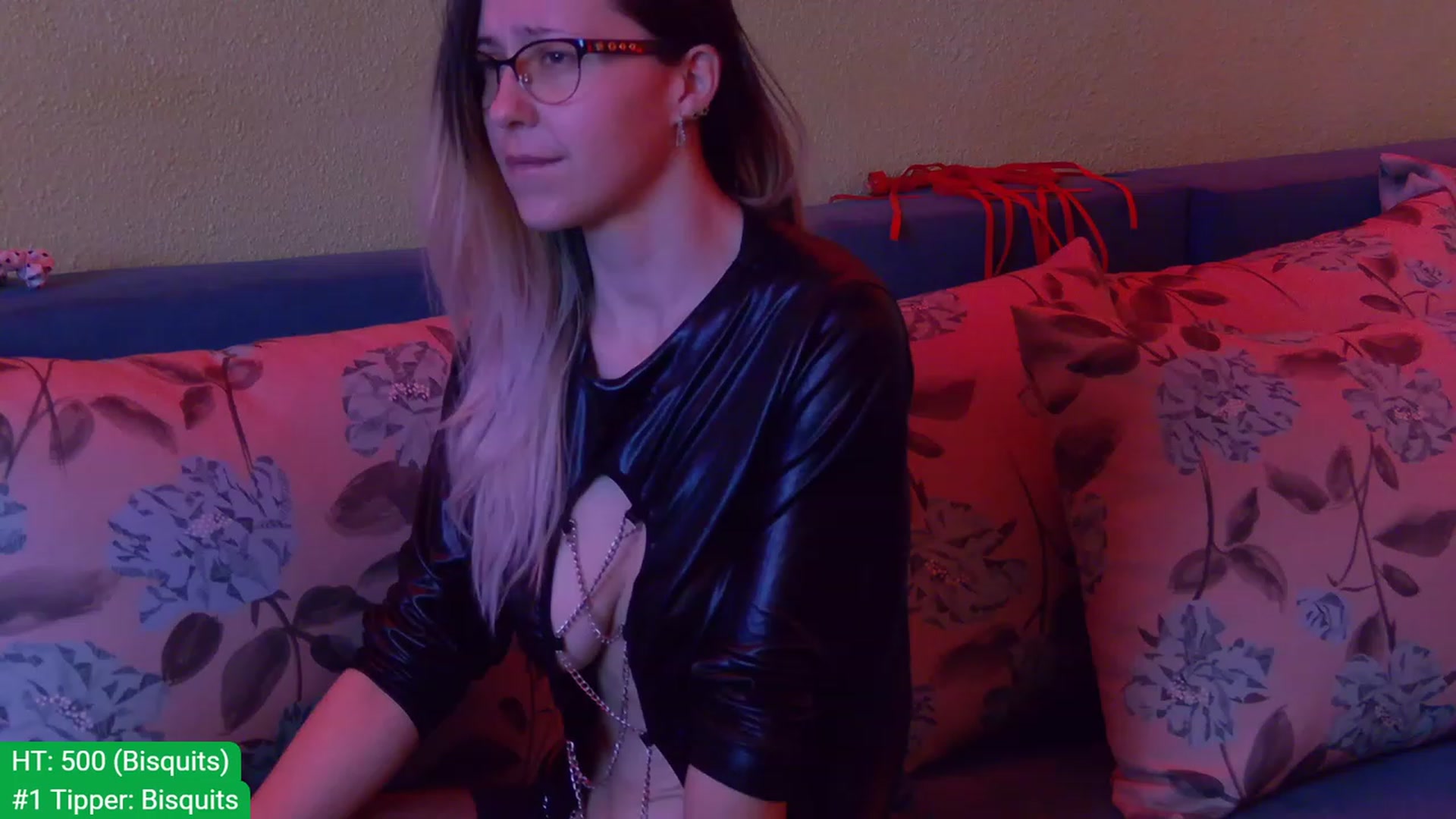 Gallery image thumbnail from aydenbelle's myfreecams stream on, 01/19/2024, 03:40 image 1 of 20