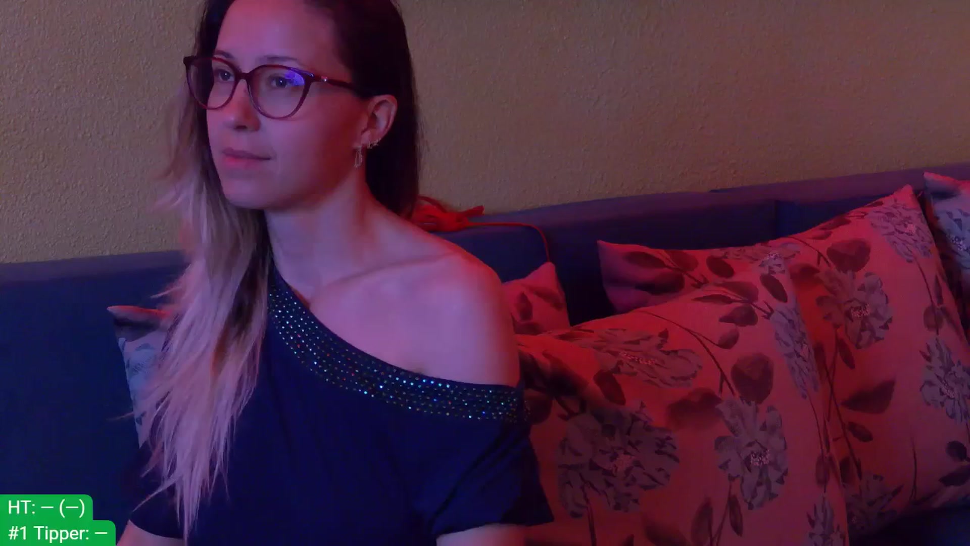 Gallery image thumbnail from aydenbelle's myfreecams stream on, 05/02/2024, 04:09 image 2 of 20