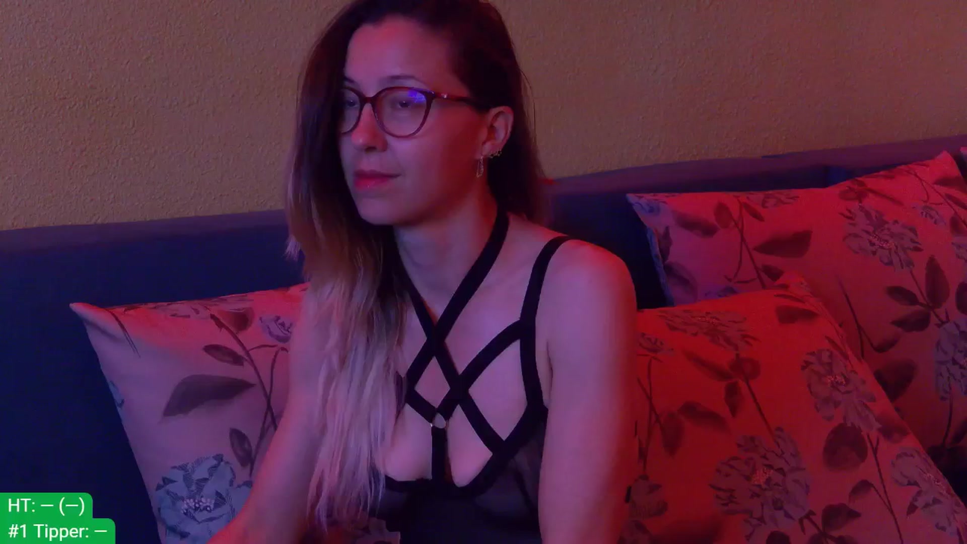 Gallery image thumbnail from aydenbelle's myfreecams stream on, 06/07/2024, 03:04 image 3 of 20