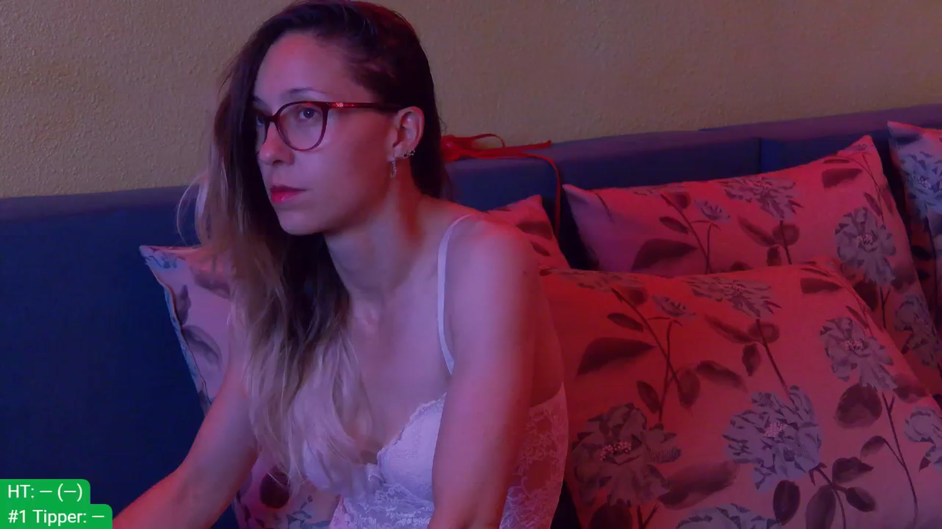 Gallery image thumbnail from aydenbelle's myfreecams stream on, 06/08/2024, 23:32 image 5 of 20