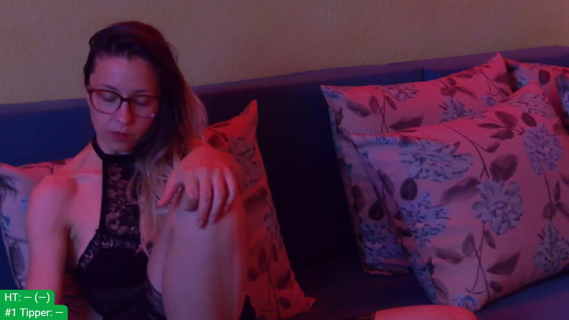 Gallery image thumbnail from aydenbelle's myfreecams stream on, 06/19/2024, 04:10 image 19 of 20