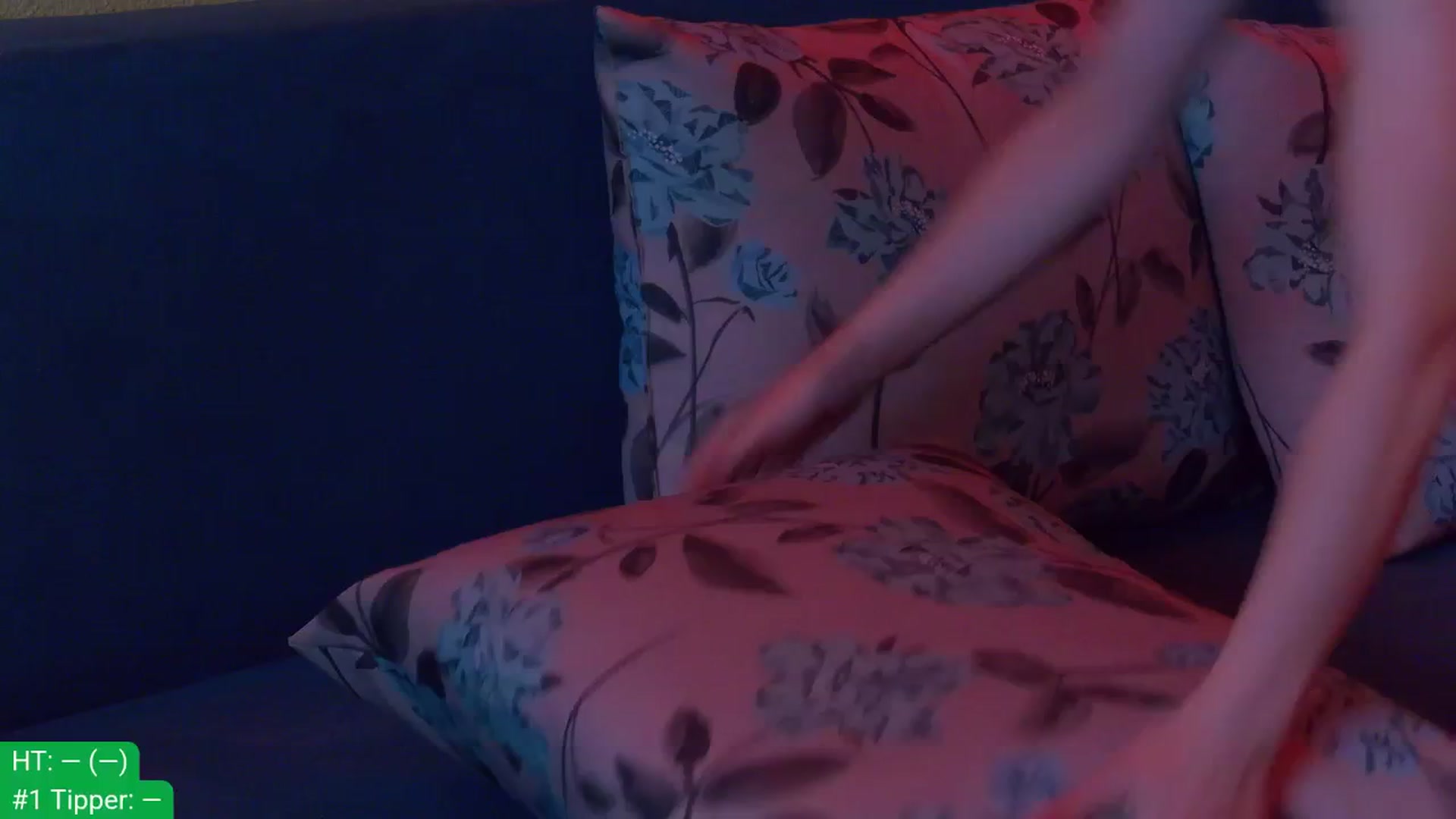 Gallery image thumbnail from aydenbelle's myfreecams stream on, 04/06/2025, 23:32 image 15 of 20