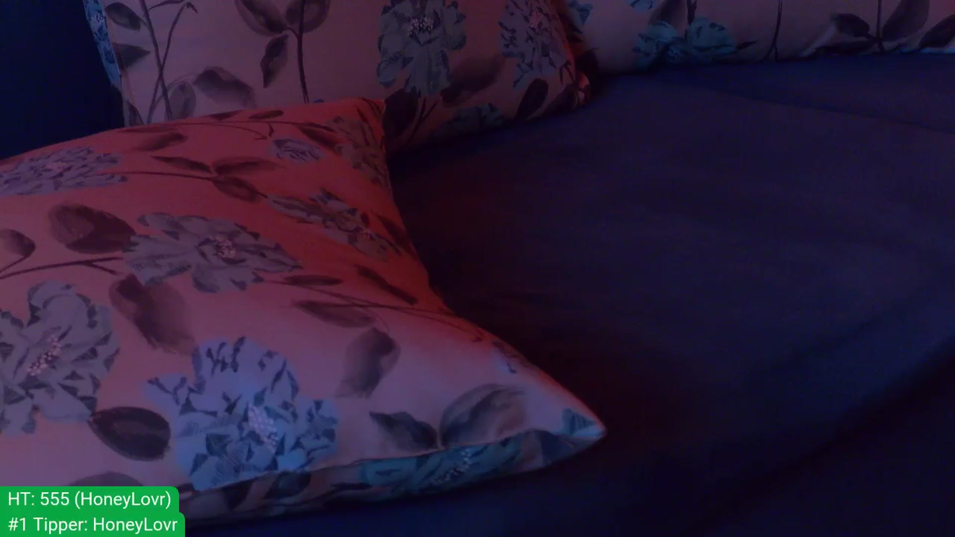 Gallery image thumbnail from aydenbelle's myfreecams stream on, 10/27/2025, 24:28 image 9 of 20