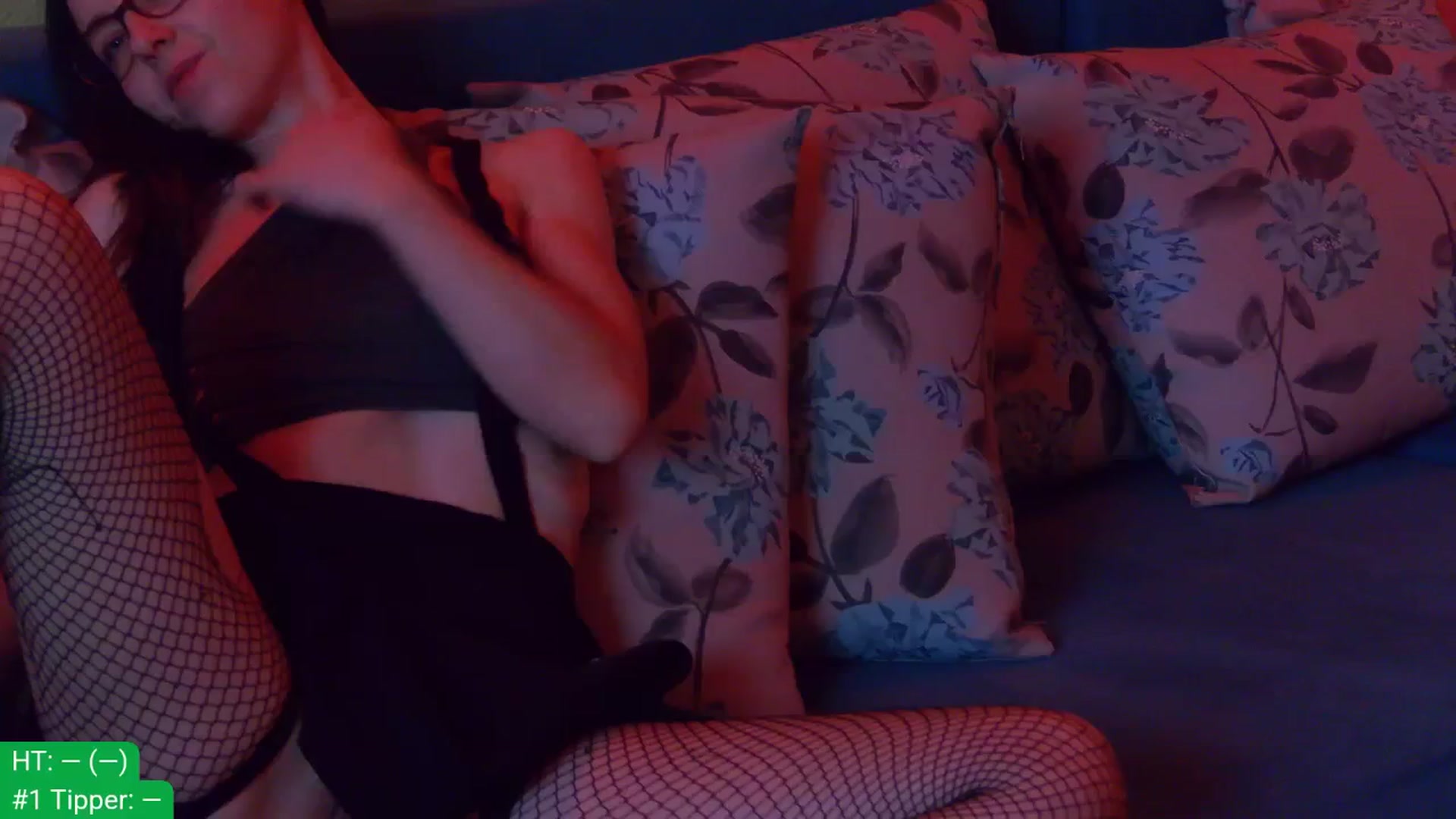 Gallery image thumbnail from aydenbelle's myfreecams stream on, 12/16/2025, 01:36 image 1 of 20