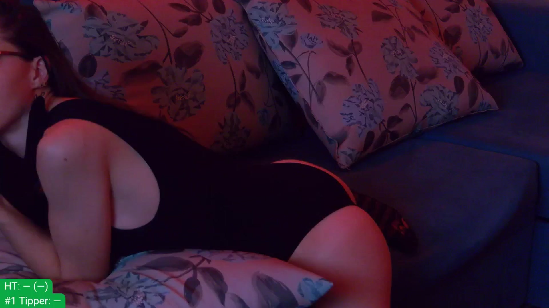 Gallery image thumbnail from aydenbelle's myfreecams stream on, 12/17/2025, 01:17 image 3 of 20
