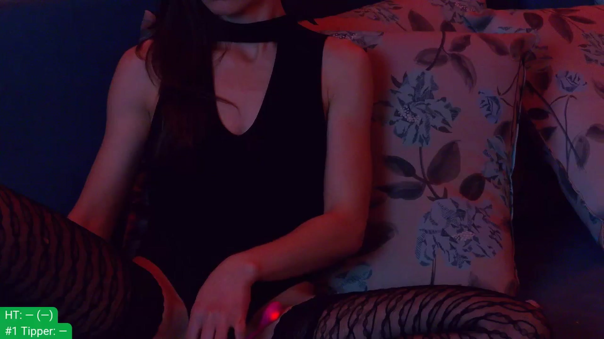 Gallery image thumbnail from aydenbelle's myfreecams stream on, 12/17/2025, 01:17 image 14 of 20