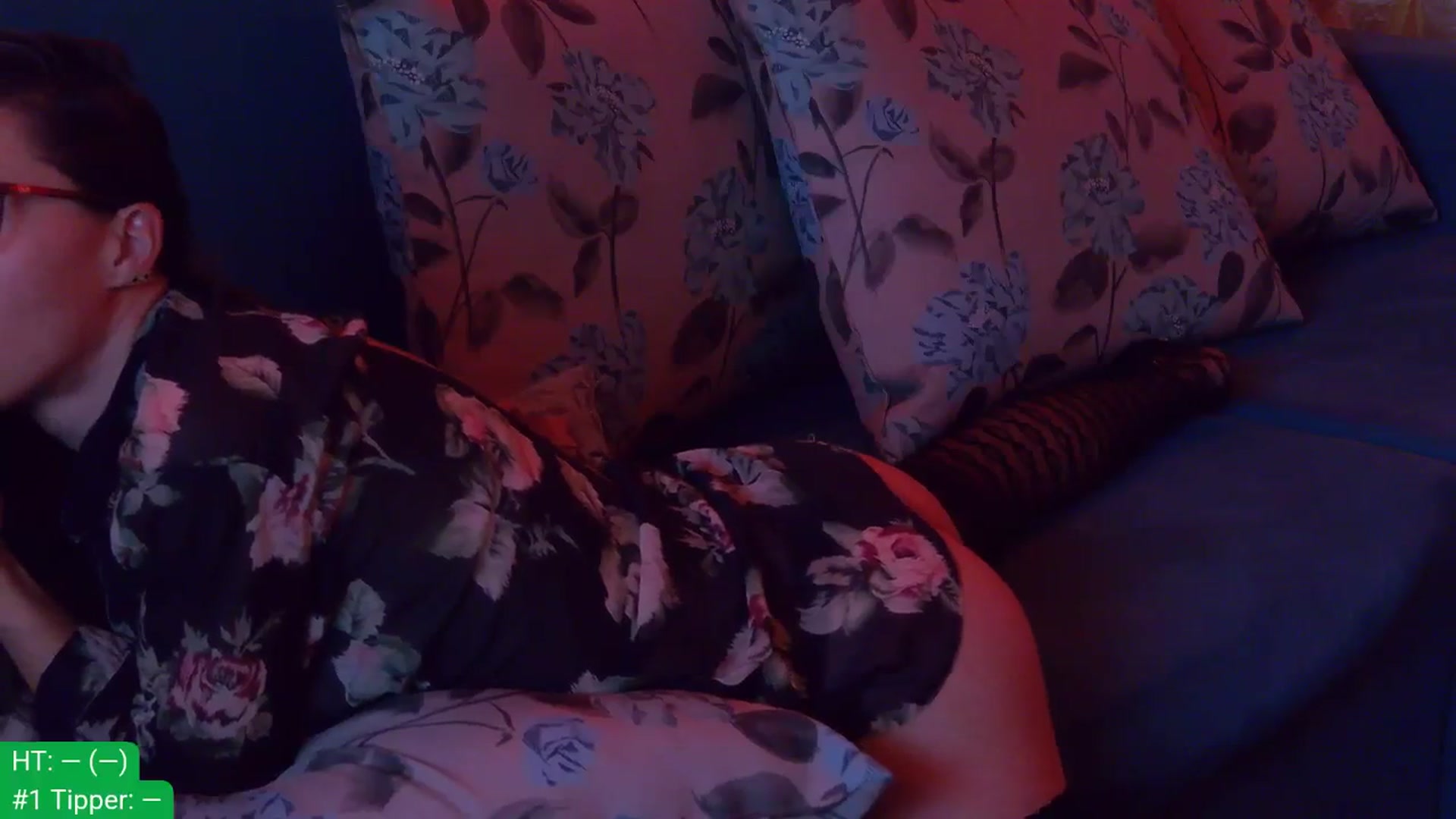 Gallery image thumbnail from aydenbelle's myfreecams stream on, 12/19/2025, 23:10 image 5 of 20