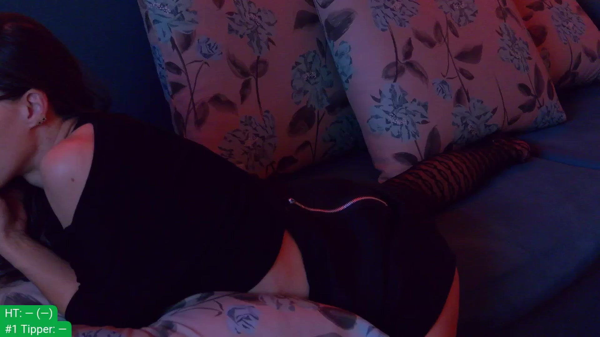 Gallery image thumbnail from aydenbelle's myfreecams stream on, 12/22/2025, 24:02 image 6 of 20
