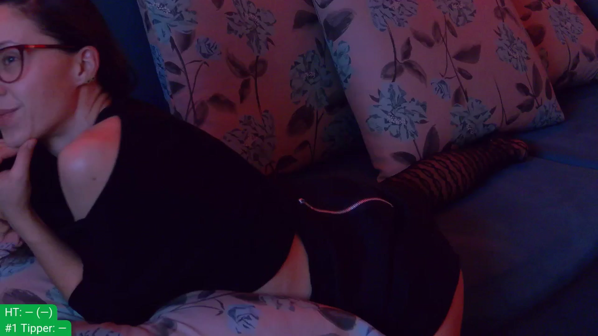 Gallery image thumbnail from aydenbelle's myfreecams stream on, 12/22/2025, 24:02 image 1 of 20