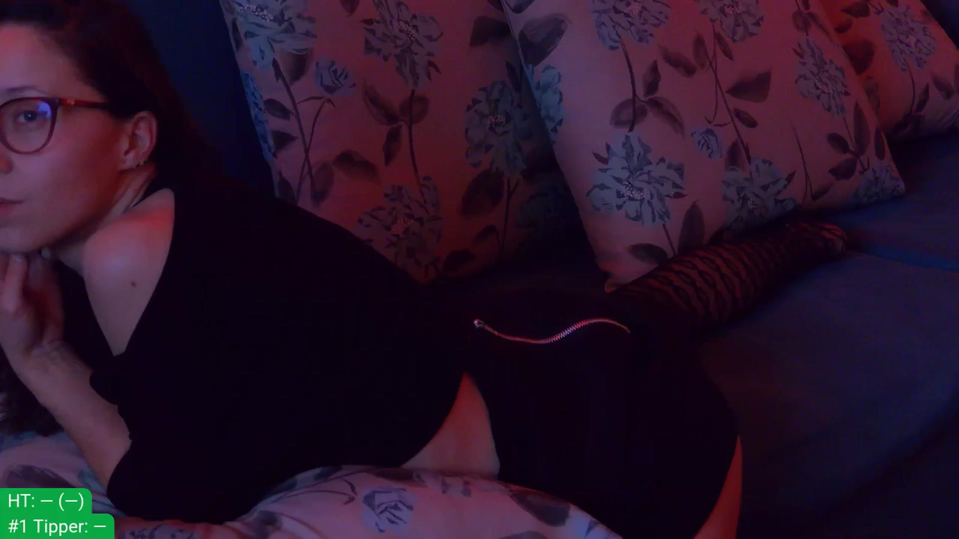 Gallery image thumbnail from aydenbelle's myfreecams stream on, 12/22/2025, 24:02 image 5 of 20