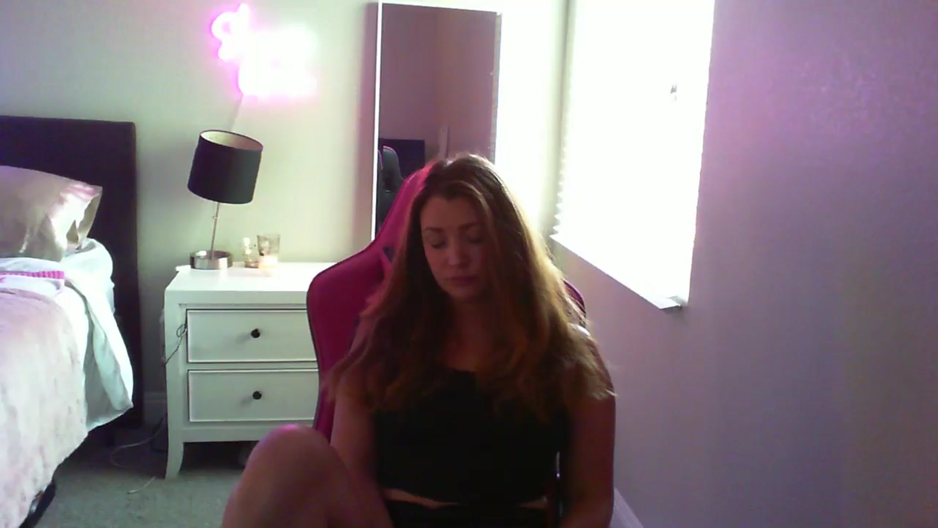 Gallery image thumbnail from b3ckyb1tch_69's myfreecams stream on, 08/07/2024, 20:26 image 12 of 20