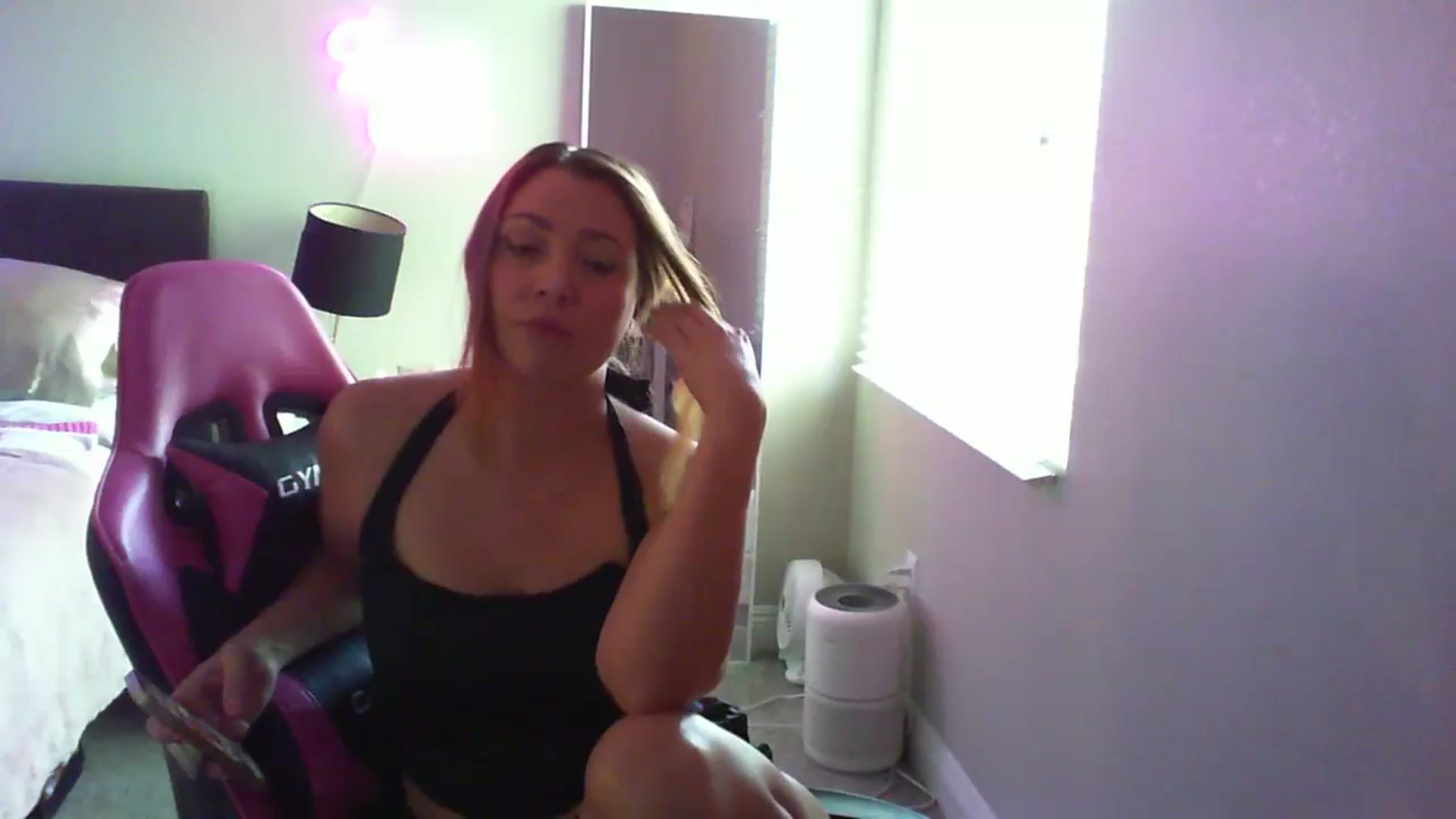 Gallery image thumbnail from b3ckyb1tch_69's myfreecams stream on, 08/07/2024, 20:26 image 7 of 20