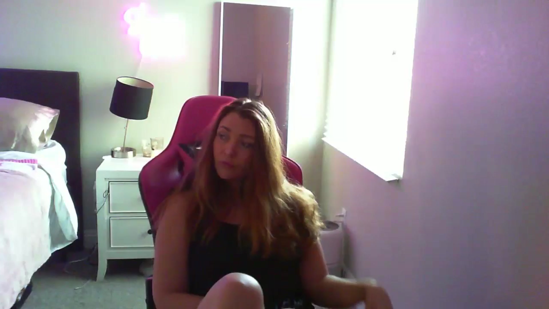 Gallery image thumbnail from b3ckyb1tch_69's myfreecams stream on, 08/07/2024, 20:26 image 9 of 20