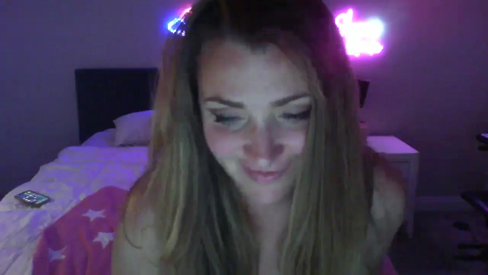 Gallery image thumbnail from b3ckyb1tch_69's myfreecams stream on, 09/27/2024, 07:39 image 7 of 20