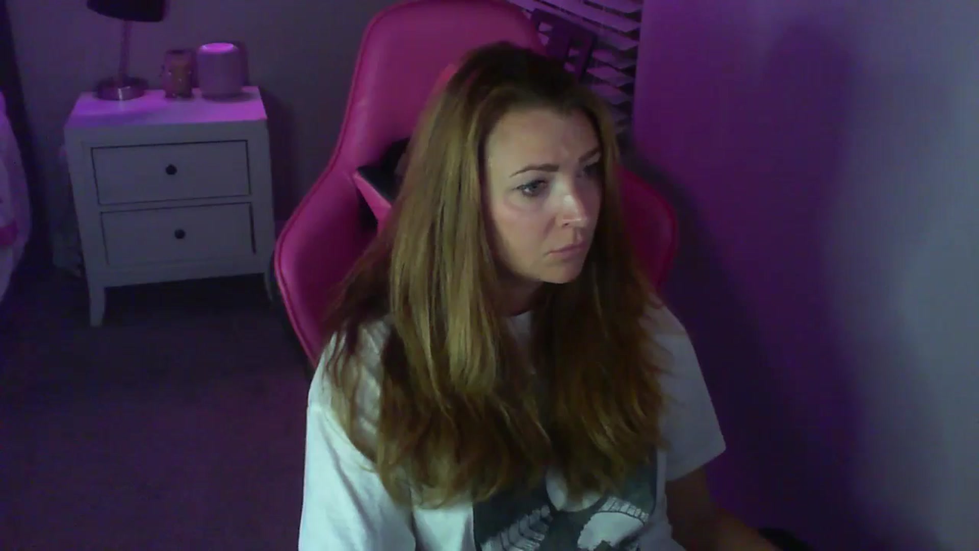 Gallery image thumbnail from b3ckyb1tch_69's myfreecams stream on, 09/30/2024, 02:43 image 5 of 20