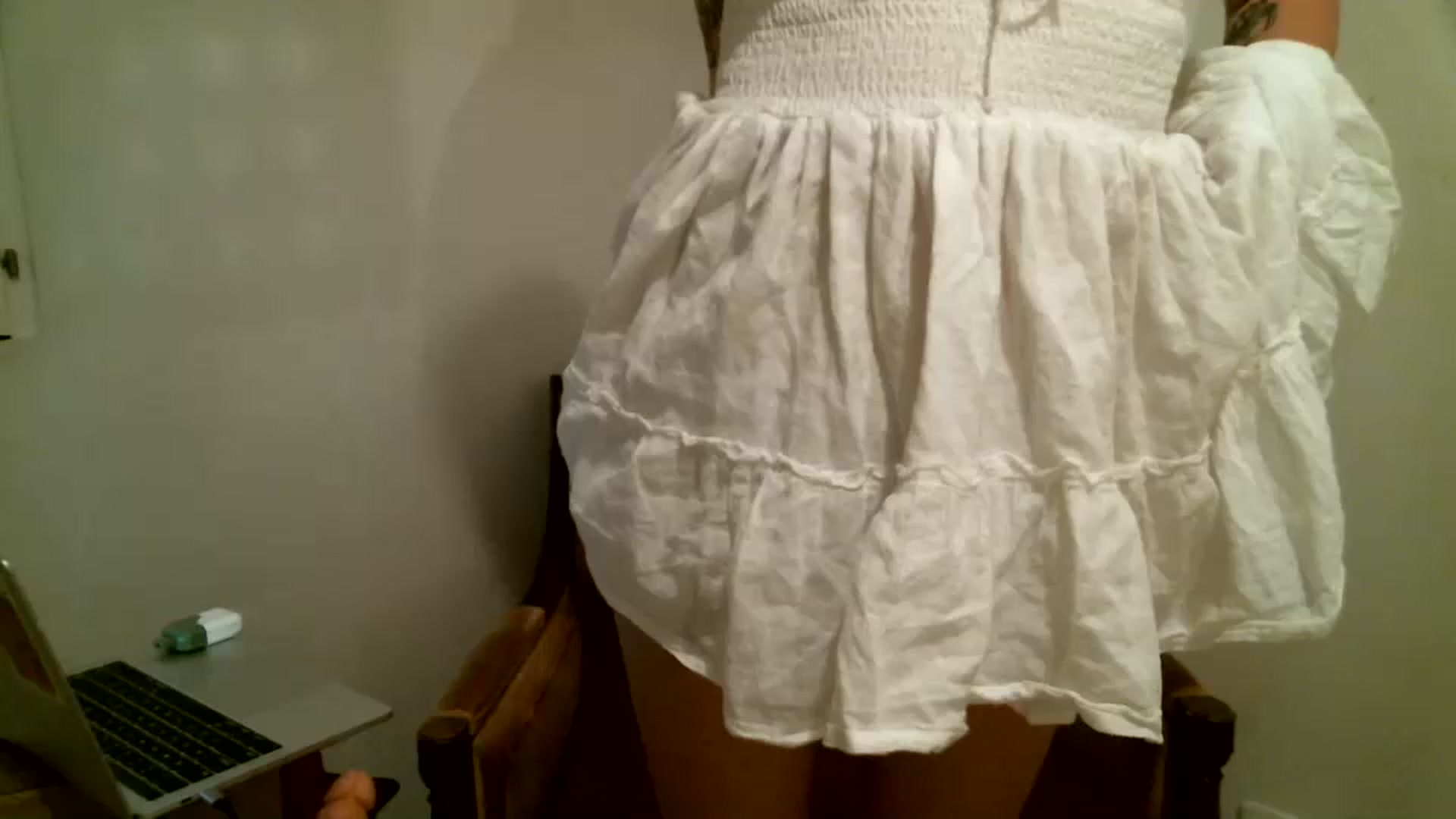 Gallery image thumbnail from b4mbi's myfreecams stream on, 07/18/2023, 13:17 image 7 of 20