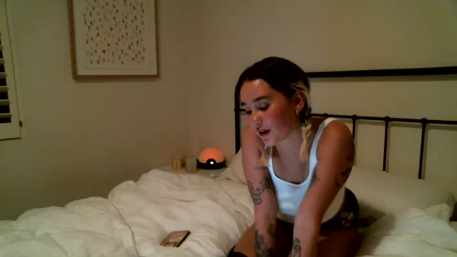 Gallery image thumbnail from b4mbi's myfreecams stream on, 09/18/2023, 09:46 image 7 of 20