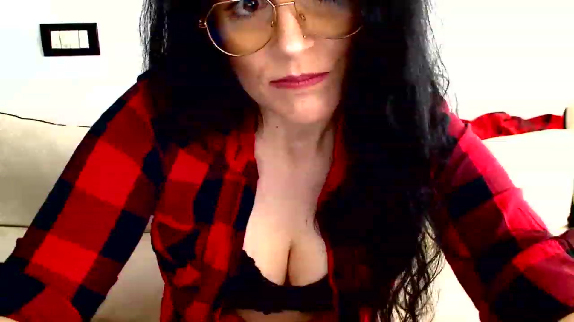Gallery image thumbnail from baby_cristina's myfreecams stream on, 03/25/2023, 11:13 image 14 of 20