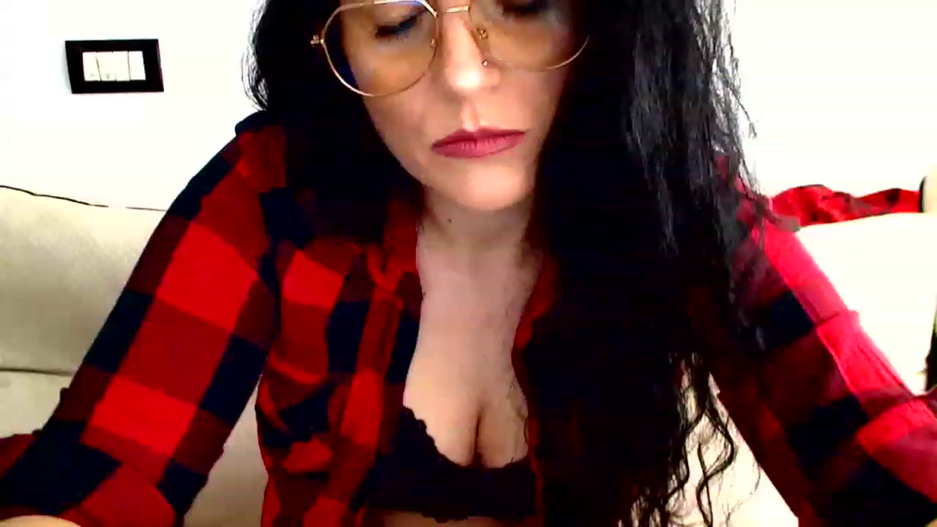 Gallery image thumbnail from baby_cristina's myfreecams stream on, 03/25/2023, 11:13 image 20 of 20