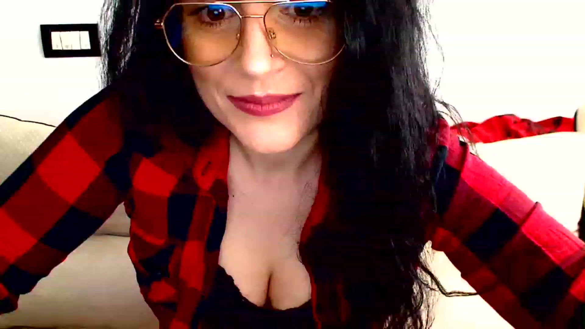 Gallery image thumbnail from baby_cristina's myfreecams stream on, 03/25/2023, 11:13 image 13 of 20