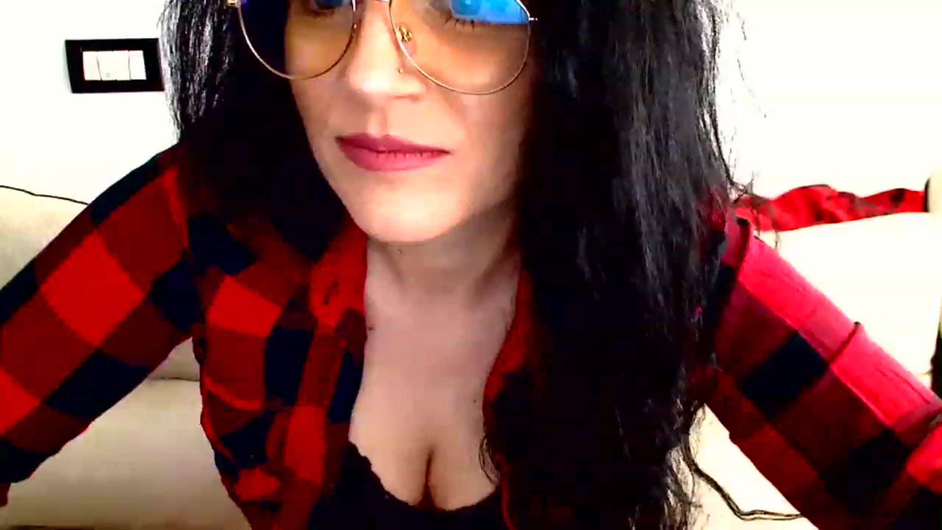 Gallery image thumbnail from baby_cristina's myfreecams stream on, 03/25/2023, 11:13 image 15 of 20