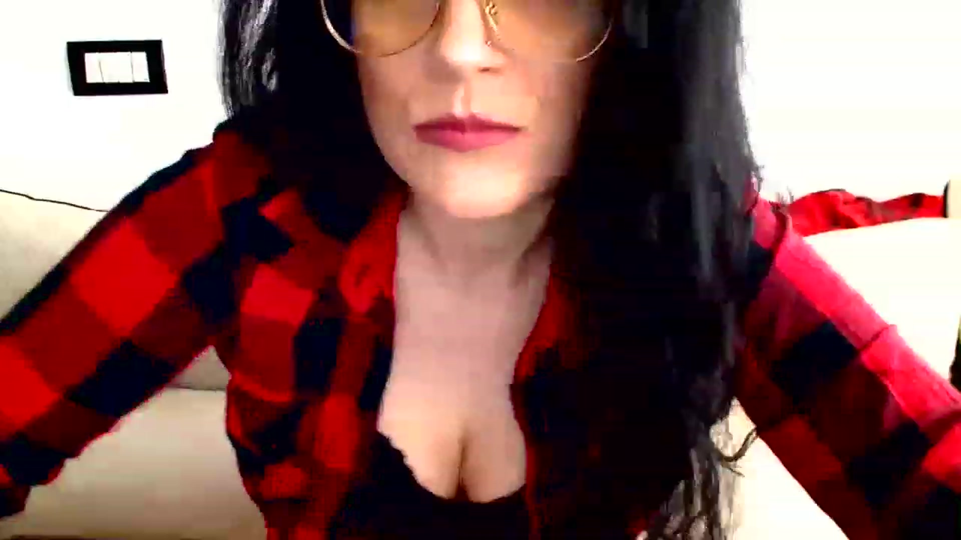 Gallery image thumbnail from baby_cristina's myfreecams stream on, 03/25/2023, 11:13 image 11 of 20