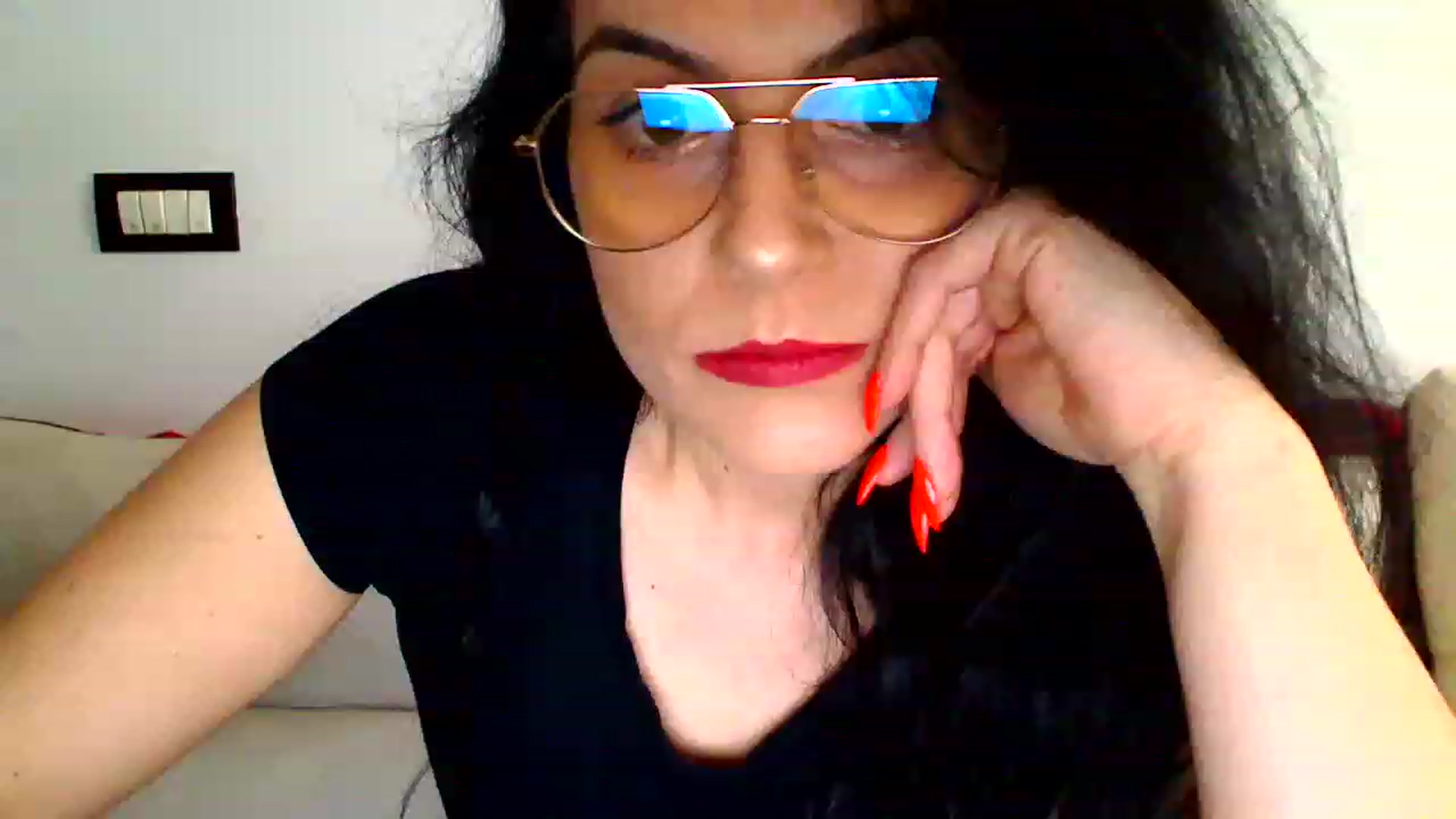 Gallery image thumbnail from baby_cristina's myfreecams stream on, 03/27/2023, 14:17 image 13 of 20