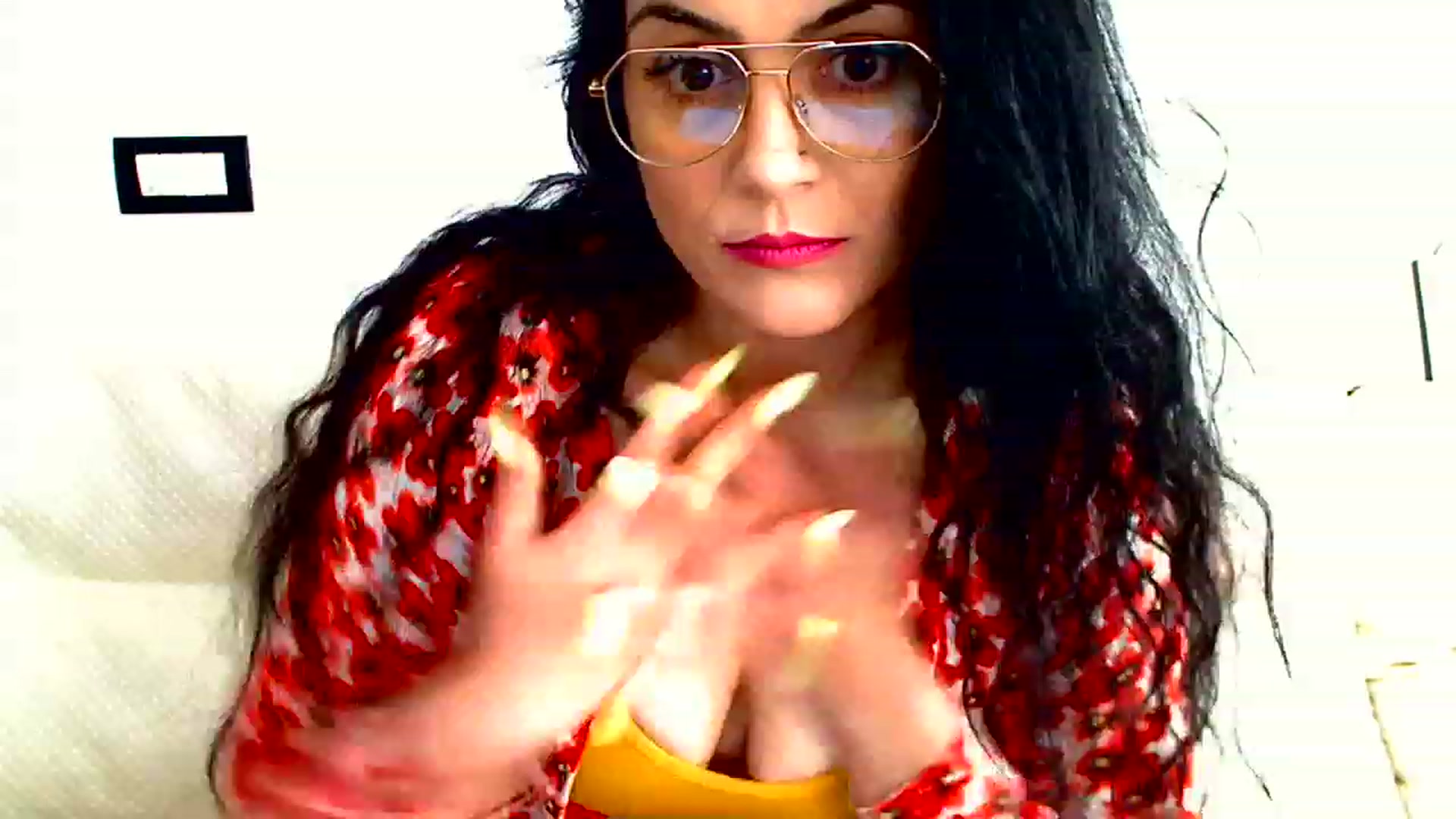 Gallery image thumbnail from baby_cristina's myfreecams stream on, 05/01/2023, 11:34 image 10 of 20