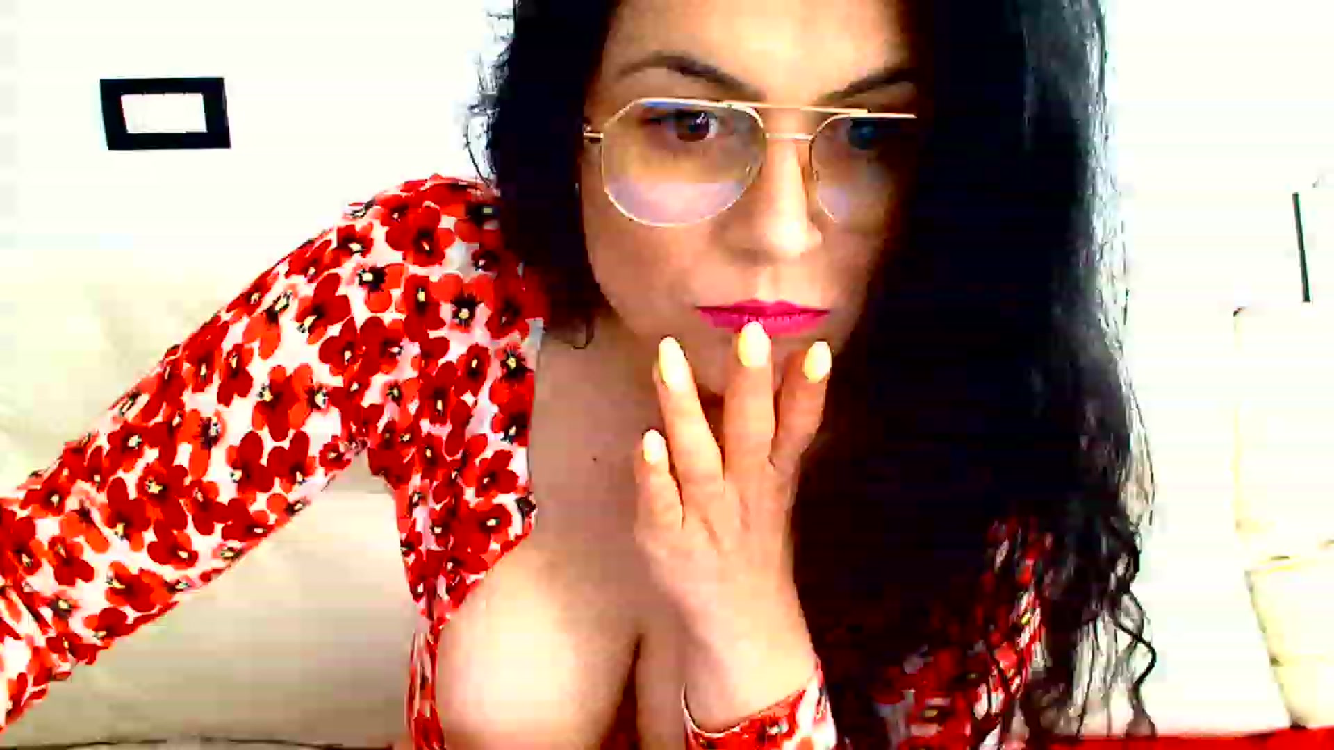 Gallery image thumbnail from baby_cristina's myfreecams stream on, 05/01/2023, 11:34 image 15 of 20