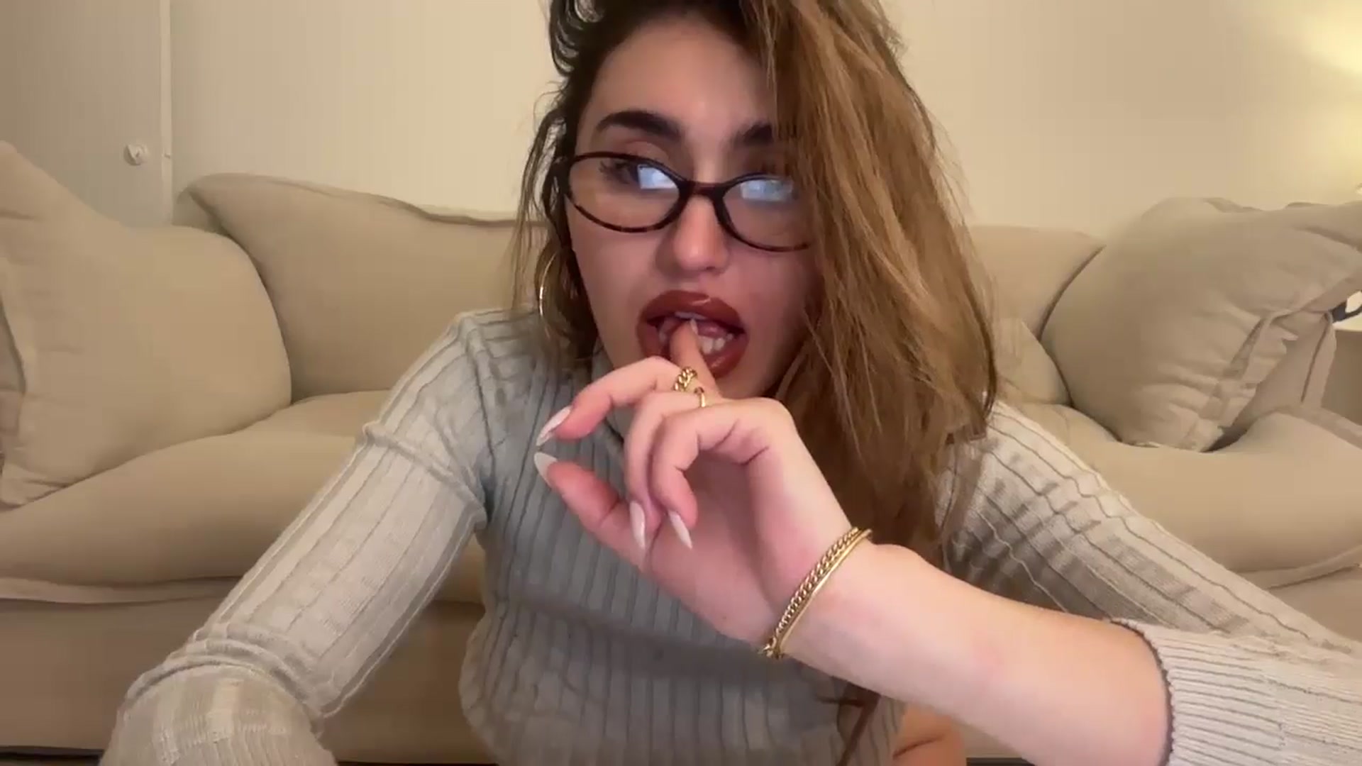Gallery image thumbnail from baby_iris's myfreecams stream on, 11/26/2025, 07:12 image 3 of 20
