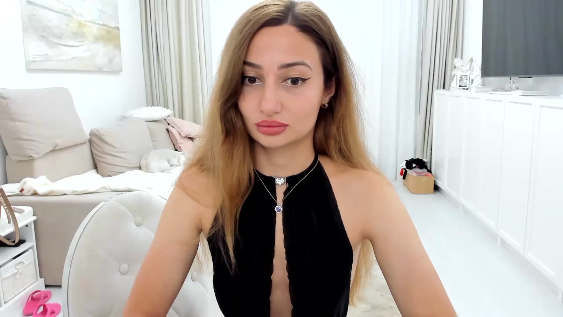 Gallery image thumbnail from baby_shark's myfreecams stream on, 09/20/2023, 21:11 image 12 of 20