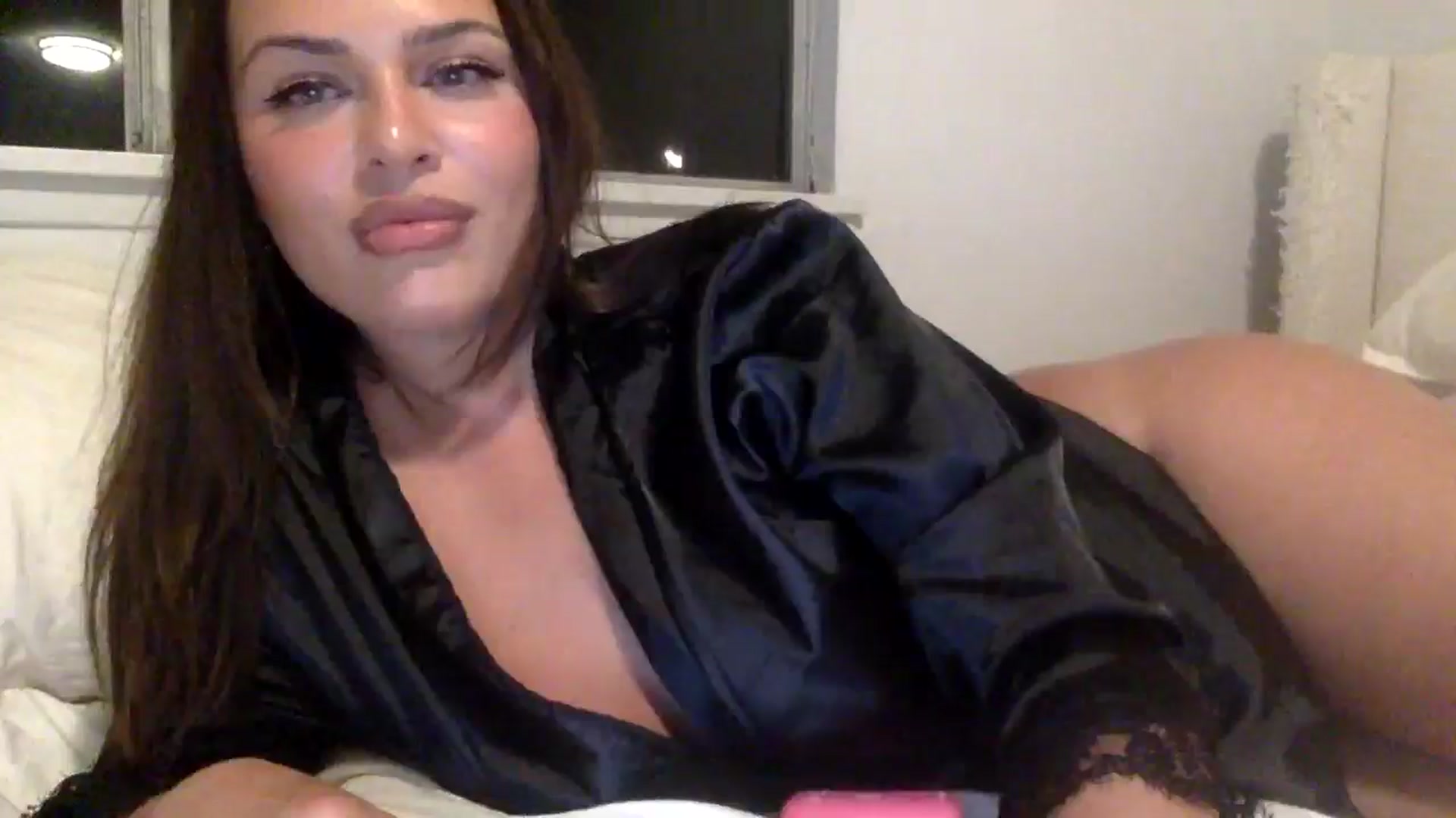 Gallery image thumbnail from babyangel35's myfreecams stream on, 06/06/2025, 08:51 image 12 of 20