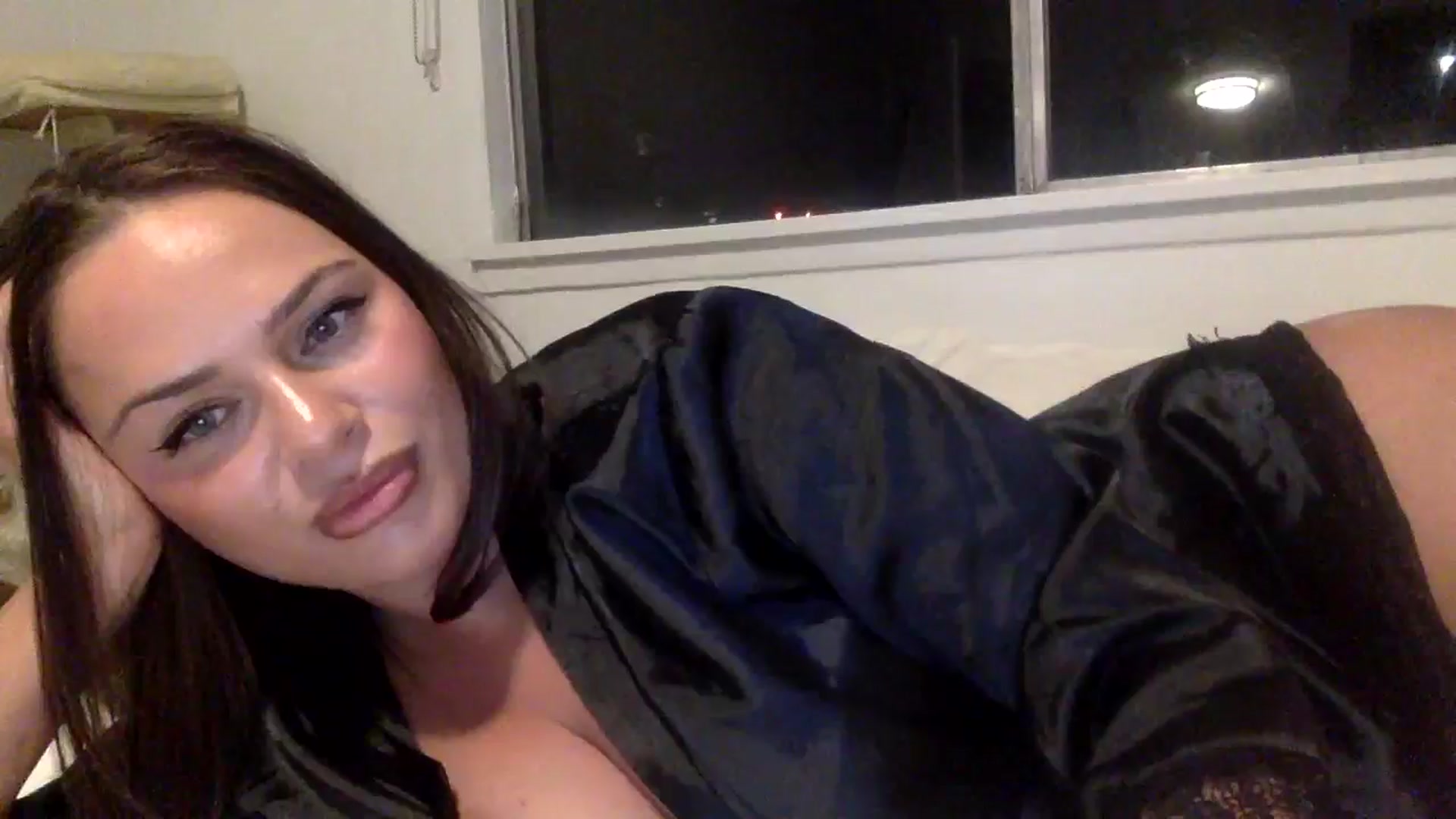 Gallery image thumbnail from babyangel35's myfreecams stream on, 06/06/2025, 10:01 image 18 of 20