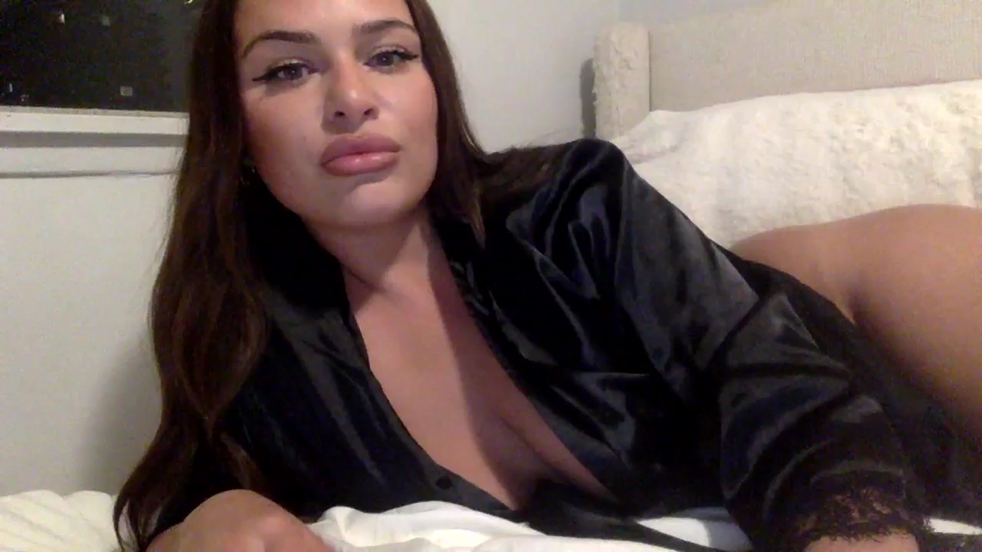 Gallery image thumbnail from babyangel35's myfreecams stream on, 06/18/2025, 07:55 image 6 of 20