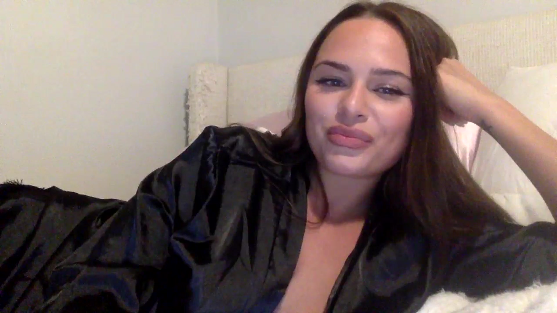 Gallery image thumbnail from babyangel35's myfreecams stream on, 06/18/2025, 07:55 image 19 of 20