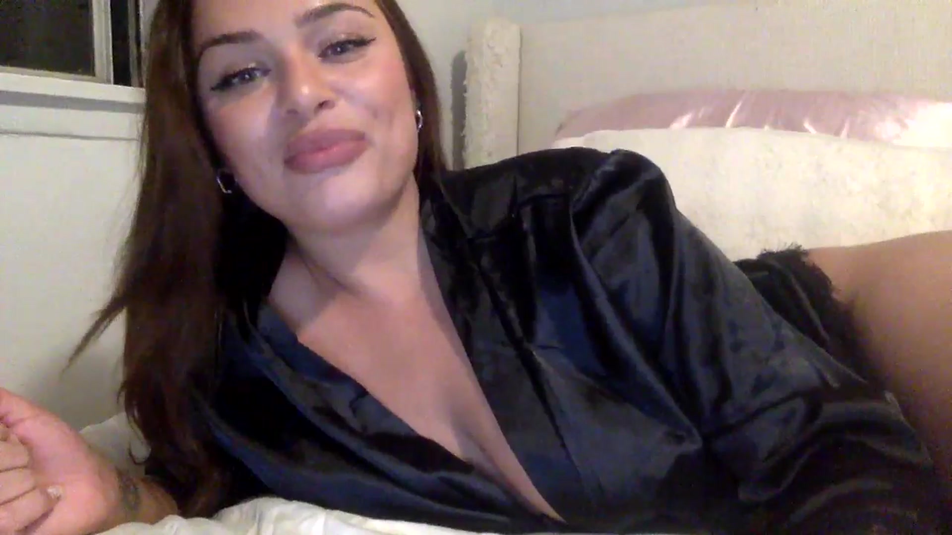 Gallery image thumbnail from babyangel35's myfreecams stream on, 06/18/2025, 08:58 image 8 of 20