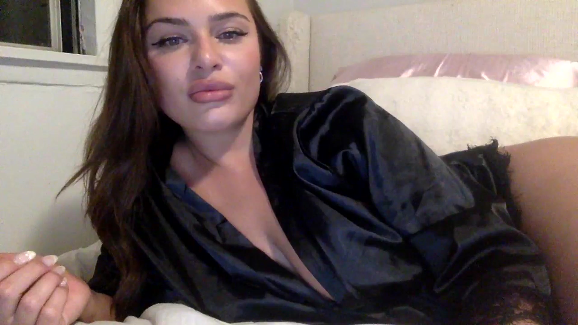 Gallery image thumbnail from babyangel35's myfreecams stream on, 06/18/2025, 08:58 image 5 of 20