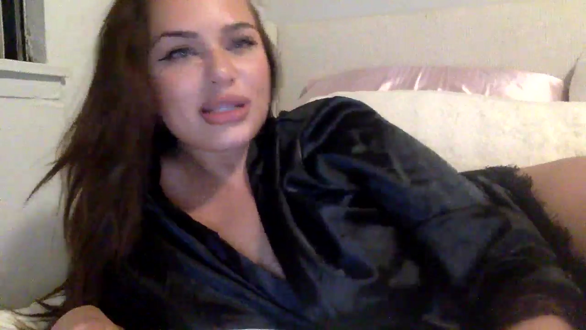 Gallery image thumbnail from babyangel35's myfreecams stream on, 06/18/2025, 08:58 image 3 of 20
