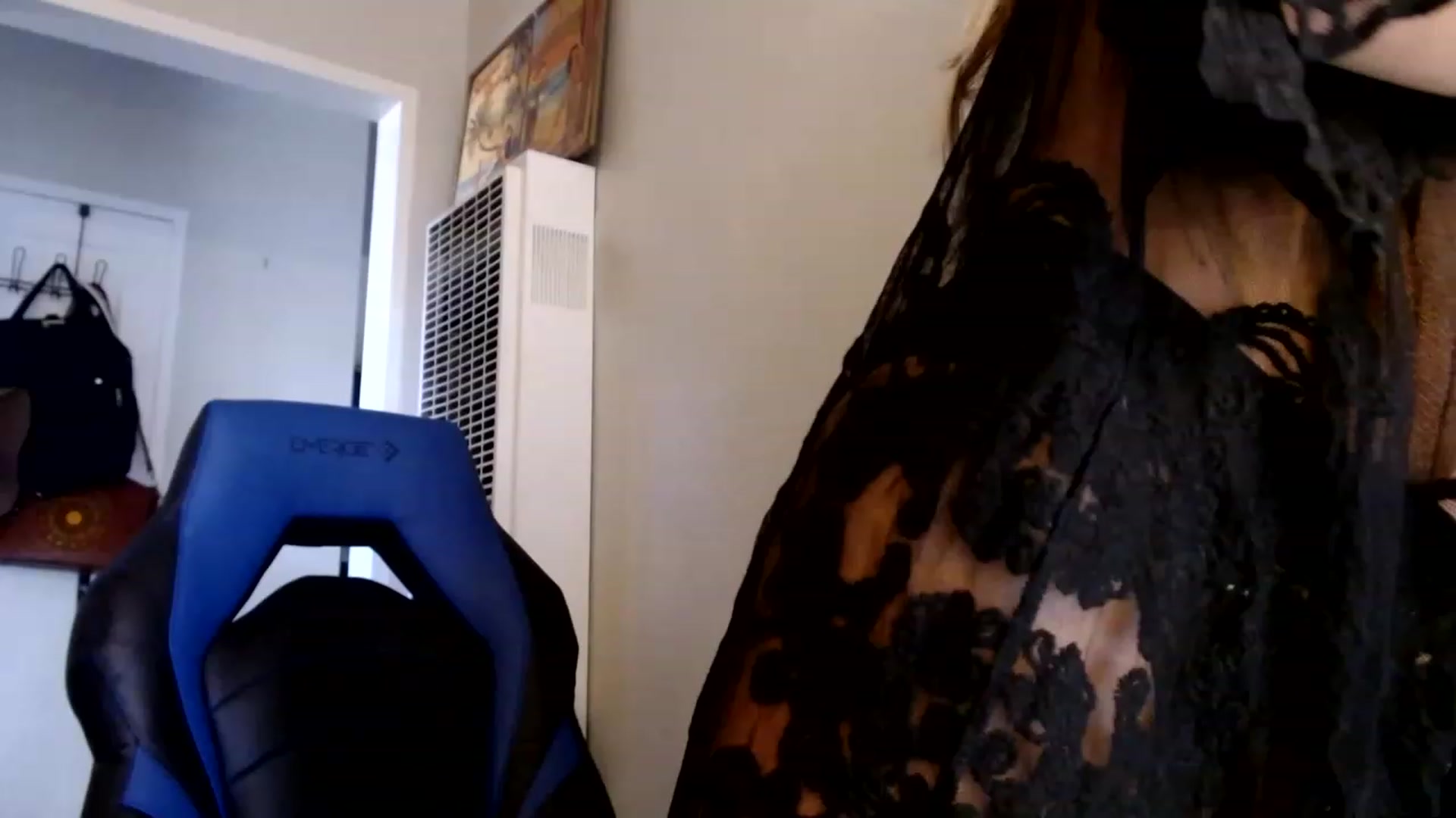 Gallery image thumbnail from babyaustyn's myfreecams stream on, 11/17/2022, 02:40 image 8 of 20